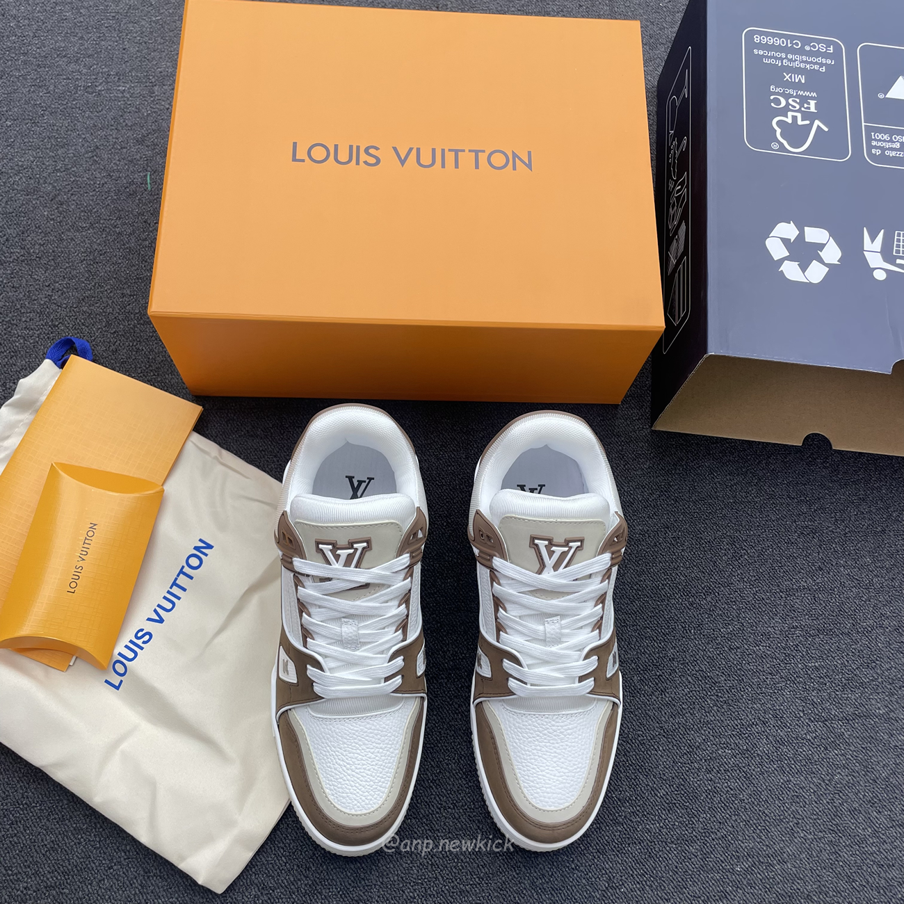 Louis Vuitton Lv Trainer White Brown Ag6u3amdbjn430 (4) - newkick.app