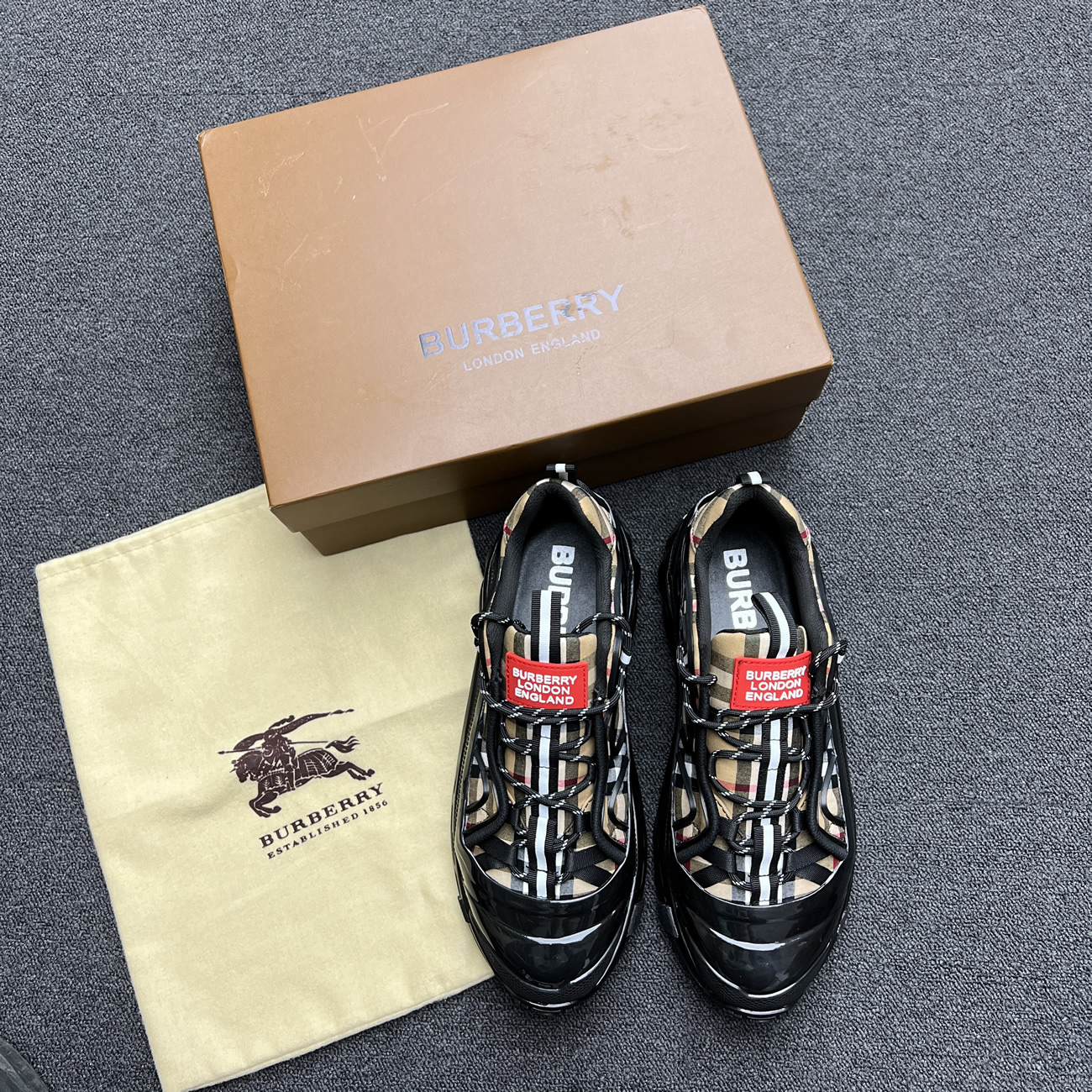 Burberry Vintage Check Cotton Arthur Black (7) - newkick.app