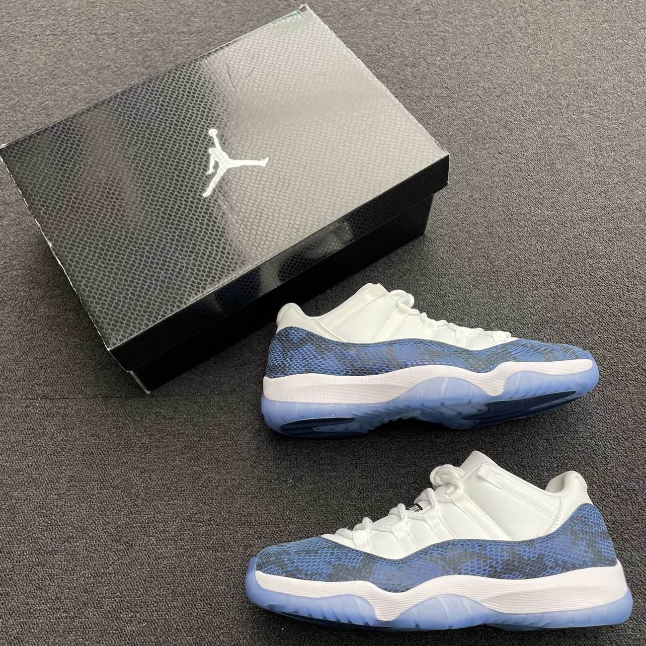 Air Jordan 11 Retro Low Snake Navy Cd6846 102 (10) - newkick.app