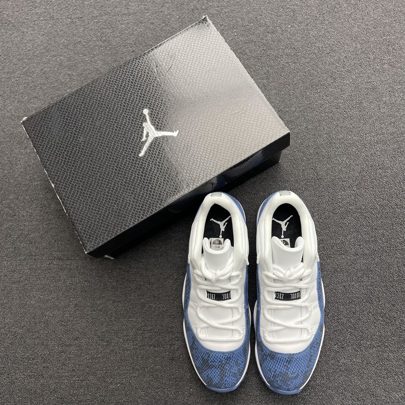 Air Jordan 11 Retro Low Snake Navy Cd6846 102 (12) - newkick.app