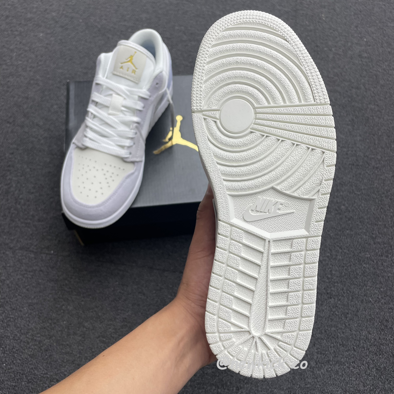 Air Jordan 1 Low Paris Cv3043 100 (10) - newkick.app