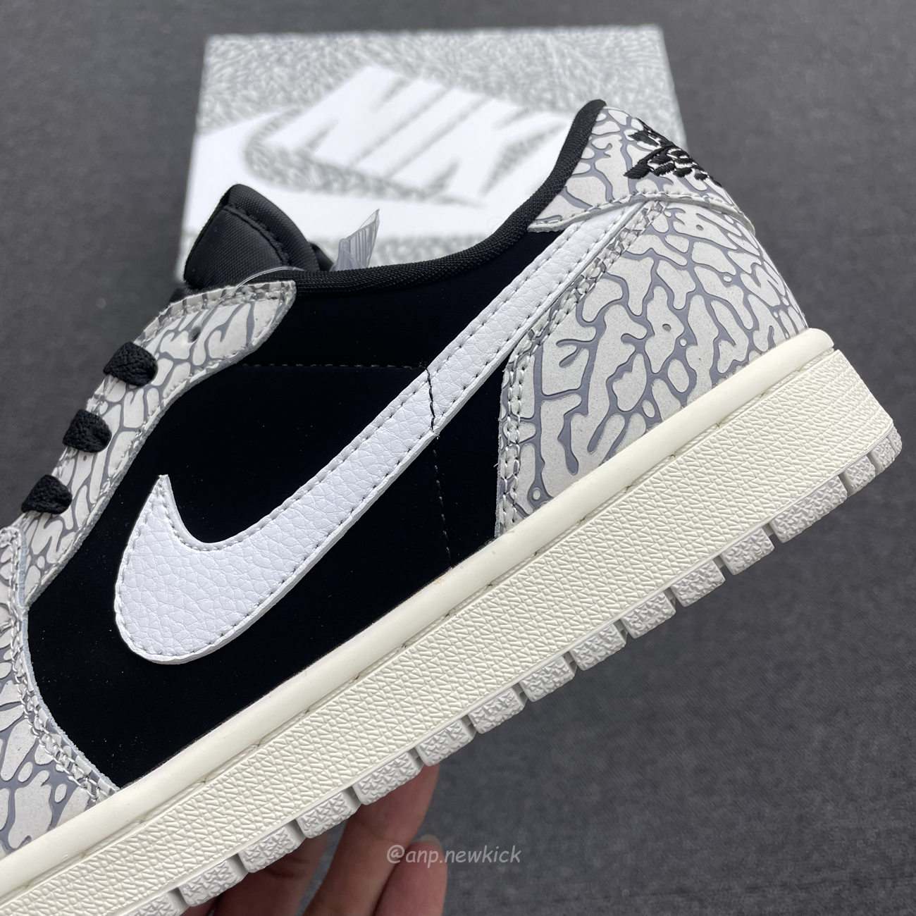 Air Jordan 1 Retro Low Og Black Cement Cz0790 001 (17) - newkick.app