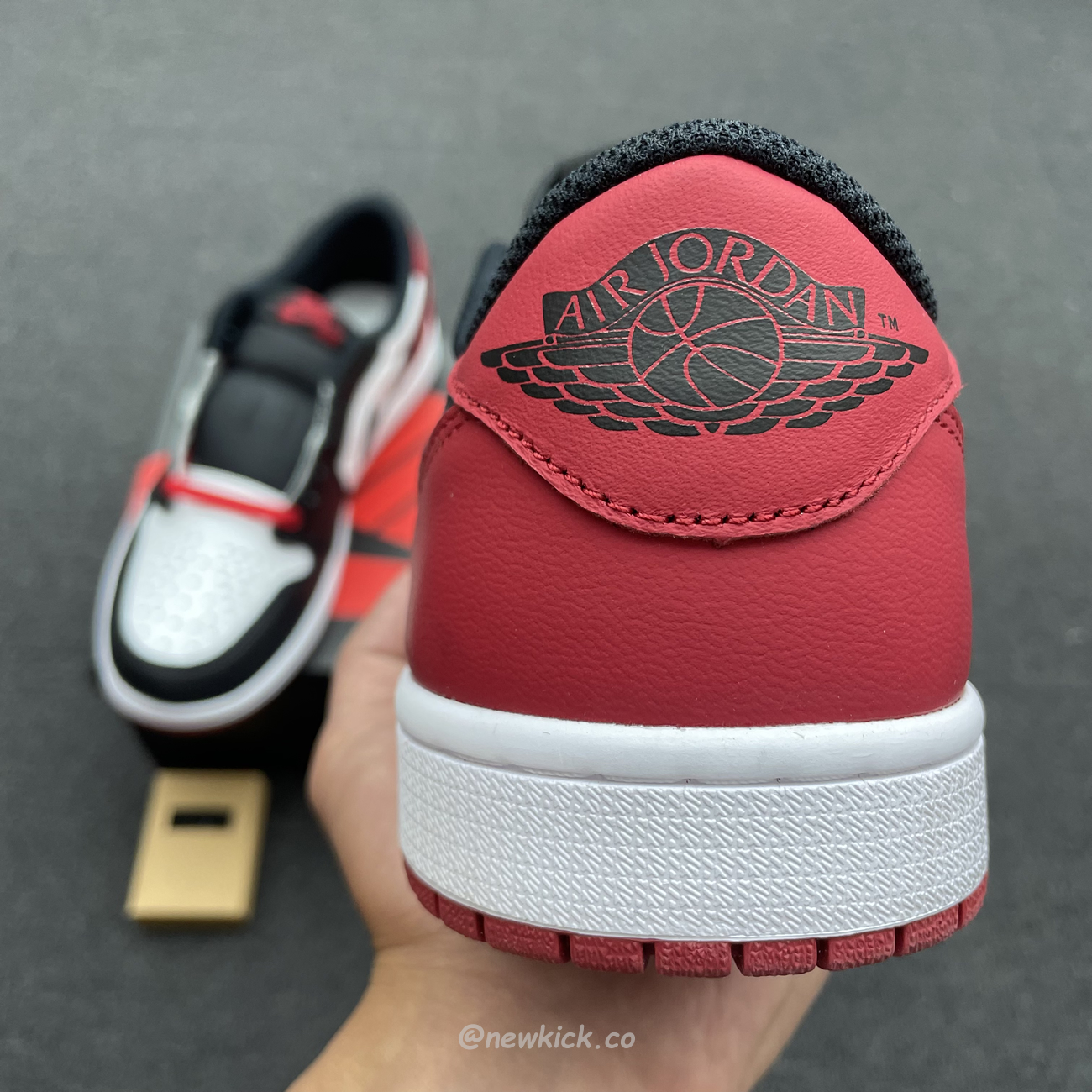 Air Jordan 1 Retro Low Og Black Toe Cz0790 106 (23) - newkick.app