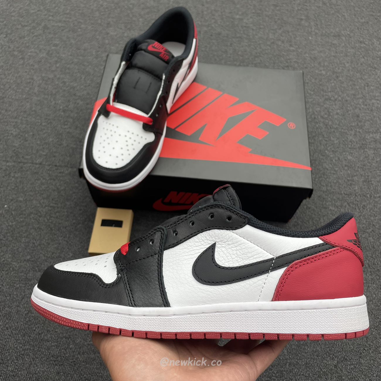 Air Jordan 1 Retro Low Og Black Toe Cz0790 106 (26) - newkick.app