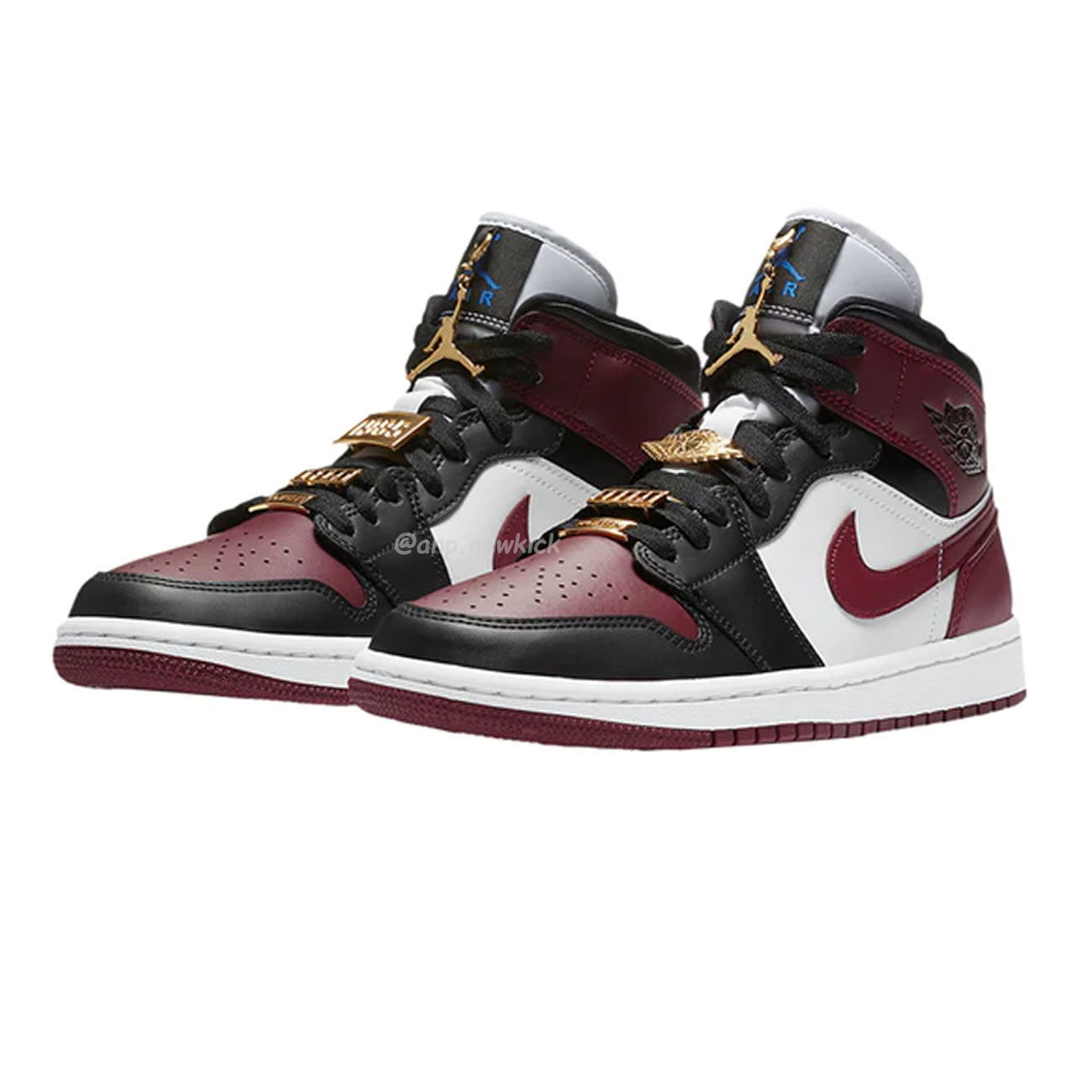 Air Jordan 1 Mid Se Black Dark Beetroot Womens Cz4385 016 (13) - newkick.app