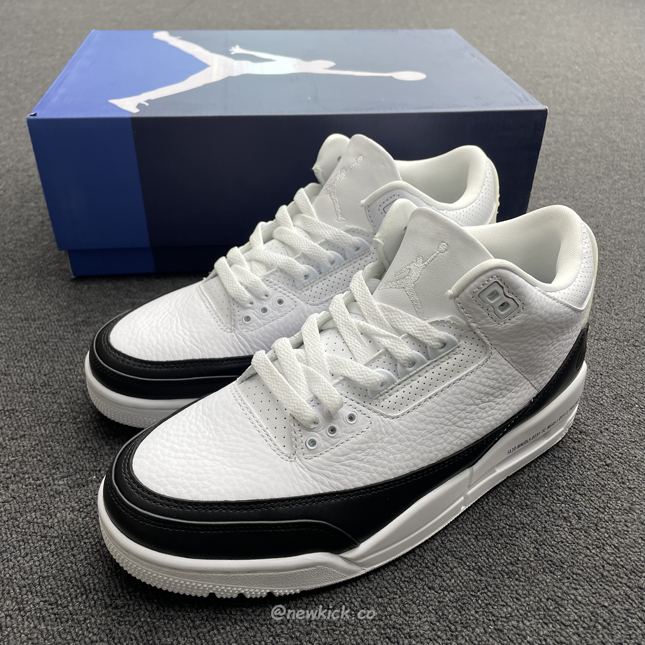 Air Jordan 3 Retro Fragment Da3595 100 (7) - newkick.app