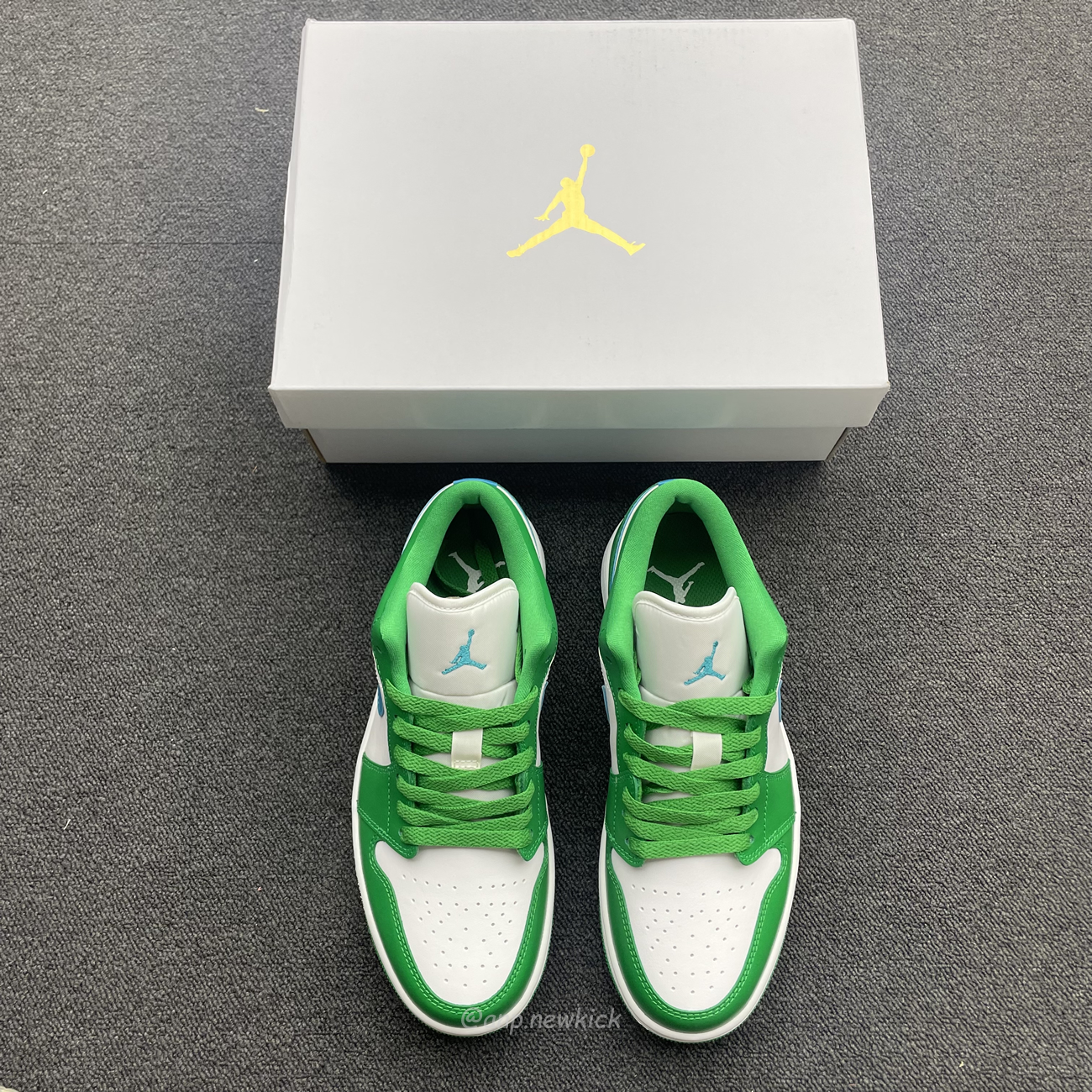 Air Jordan 1 Low Lucky Green Aquatone Dc0774 304 (11) - newkick.app