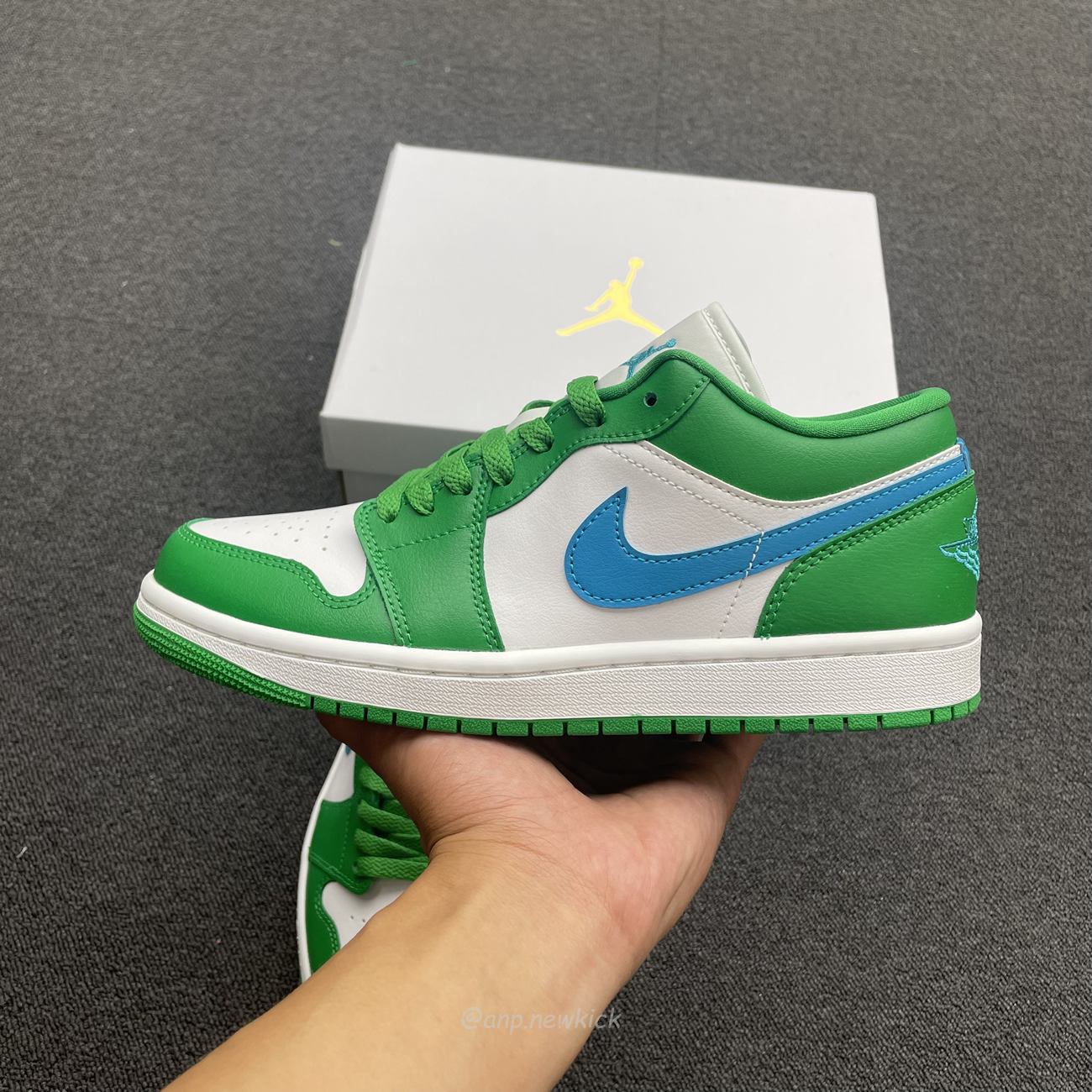 Air Jordan 1 Low Lucky Green Aquatone Dc0774 304 (6) - newkick.app