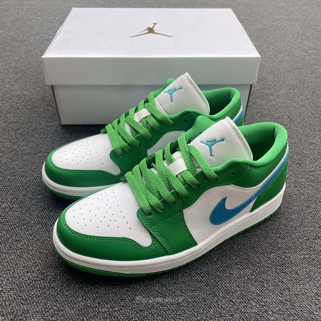 Air Jordan 1 Low Lucky Green Aquatone Dc0774 304 (7) - newkick.app