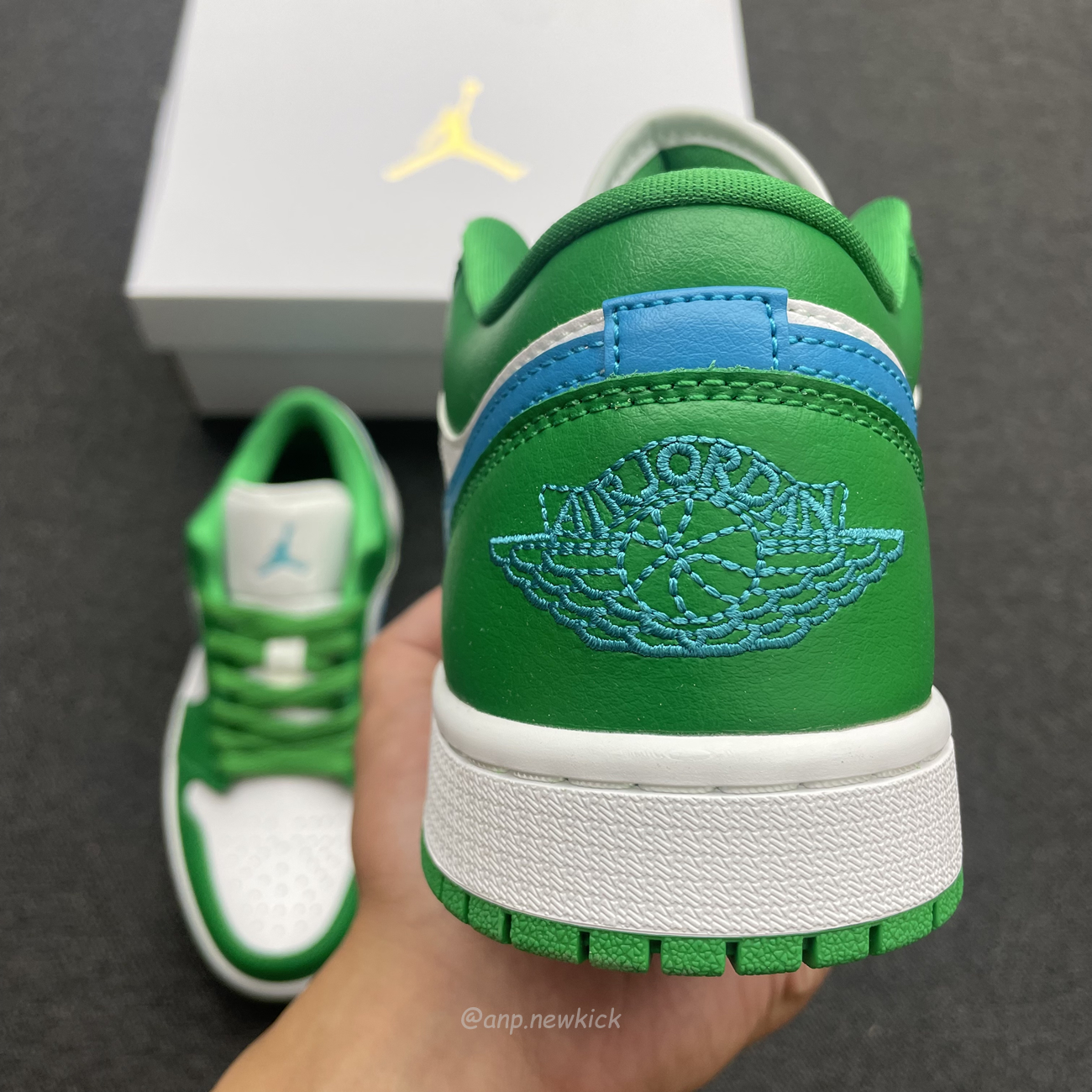 Air Jordan 1 Low Lucky Green Aquatone Dc0774 304 (9) - newkick.app