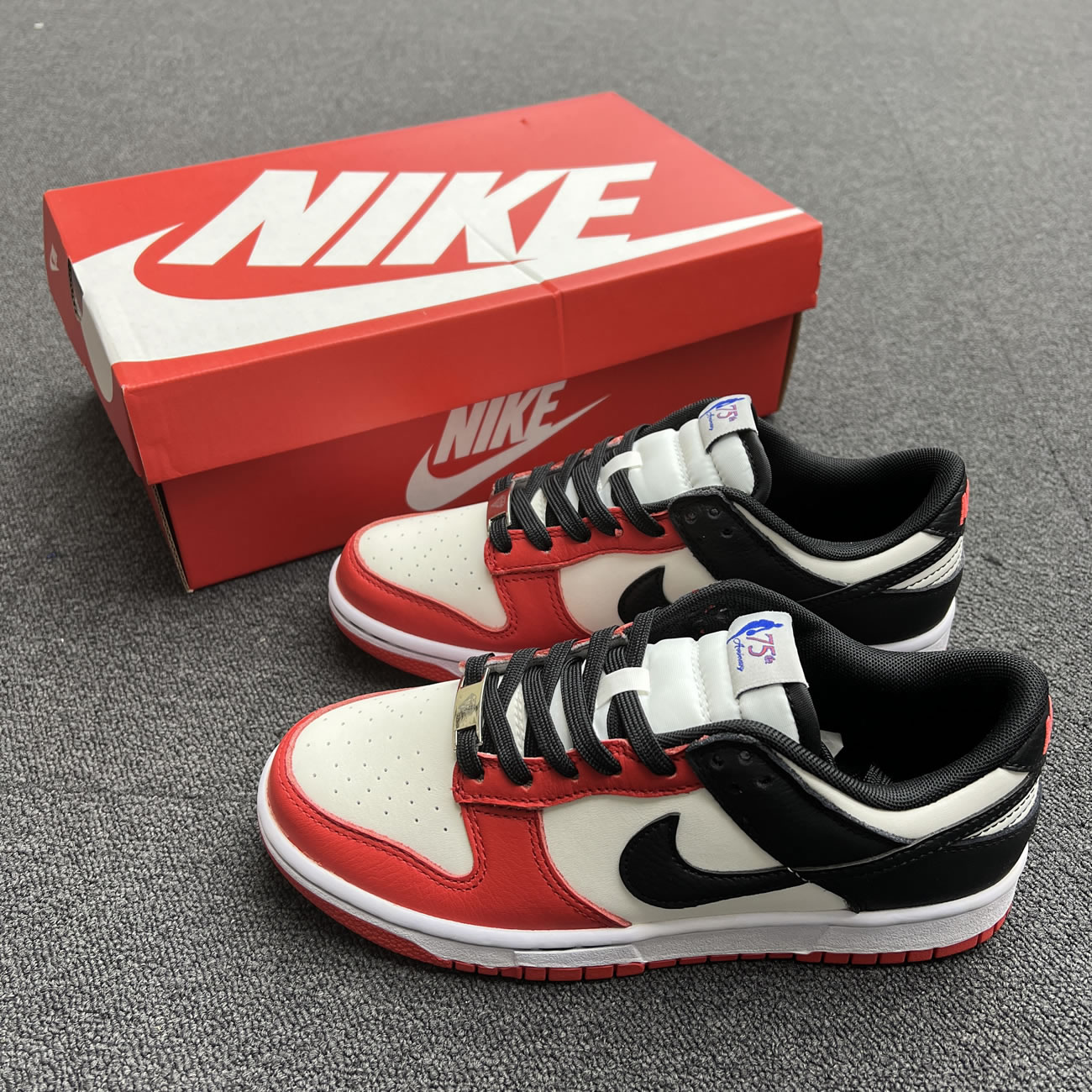 Nike Dunk Low Emb Nba 75th Anniversary Chicago Dd3363 100 (8) - newkick.app