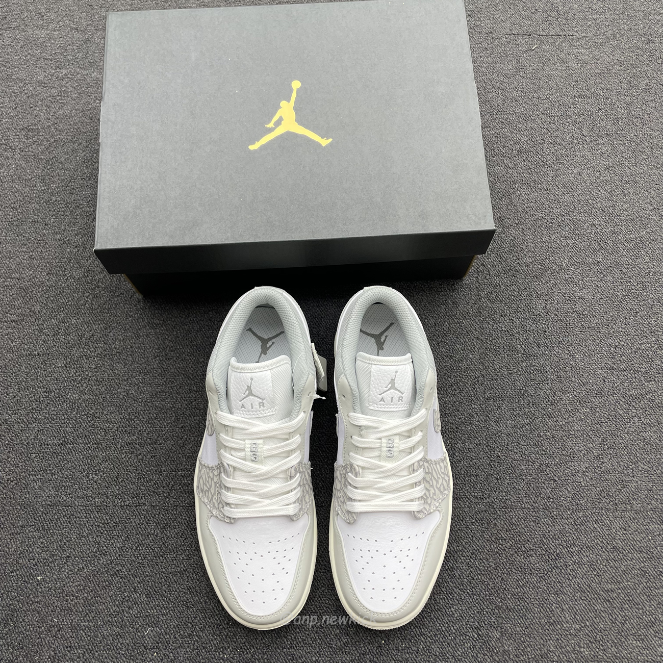 Air Jordan 1 Low Prm Smoke Grey Elephant Dh4269 100 (6) - newkick.app