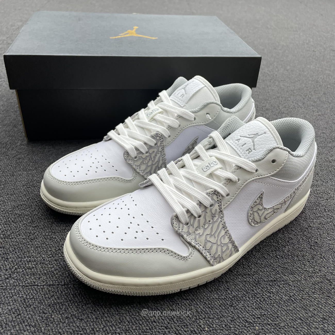 Air Jordan 1 Low Prm Smoke Grey Elephant Dh4269 100 (9) - newkick.app