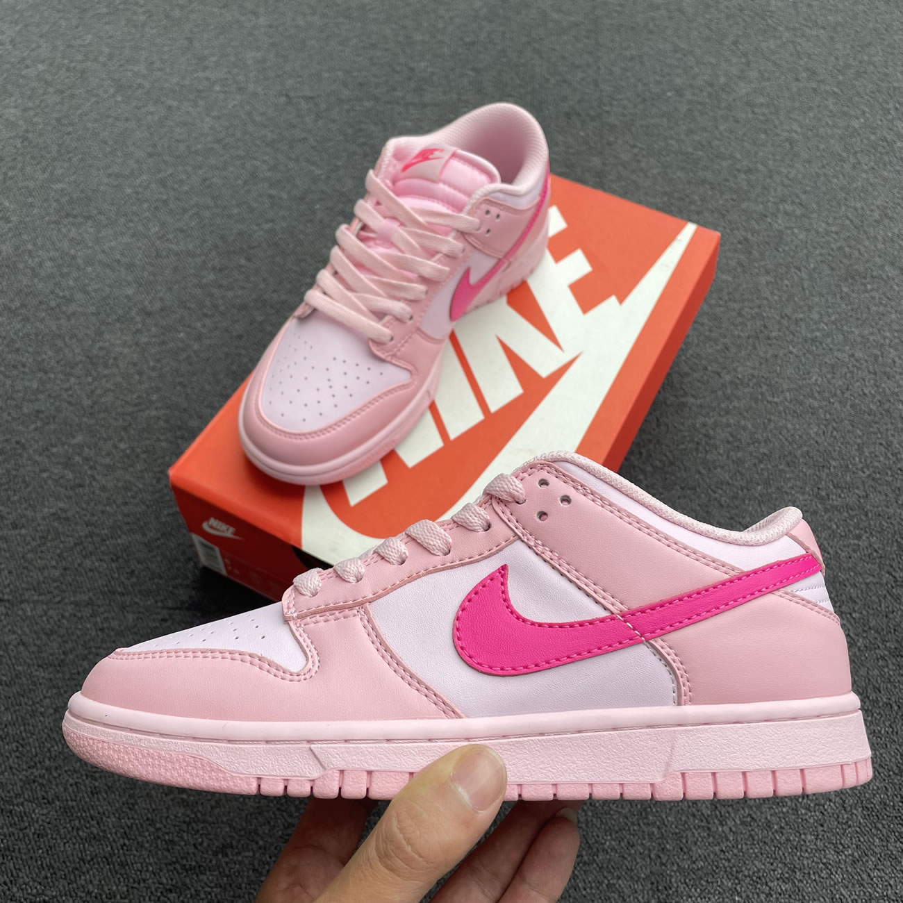 Nike Dunk Low Triple Pink Gs Dh9765 600 (3) - newkick.app