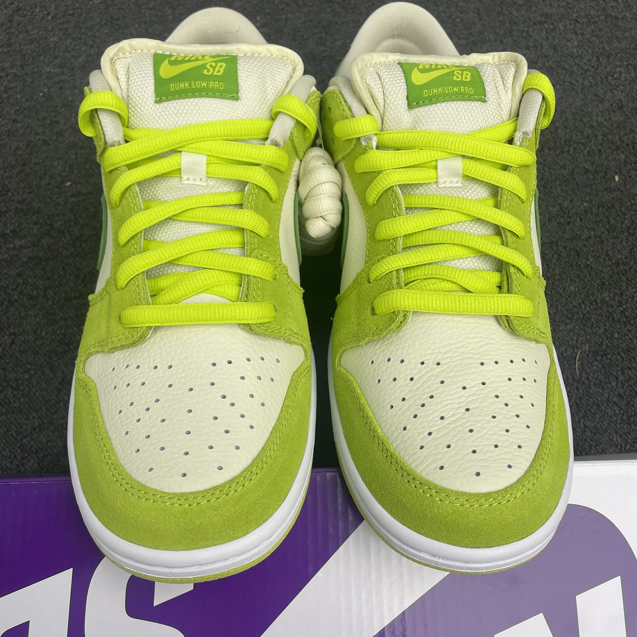 Nike Sb Skateboard Dunk Low Pro Green Apple Dm0807 300 (7) - newkick.app