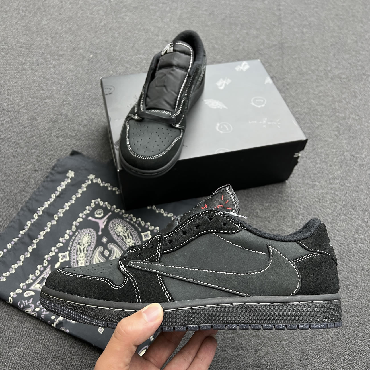 Jordan 1 Retro Low Og Sp Travis Scott Black Phantom Dm7866 001 (4) - newkick.app