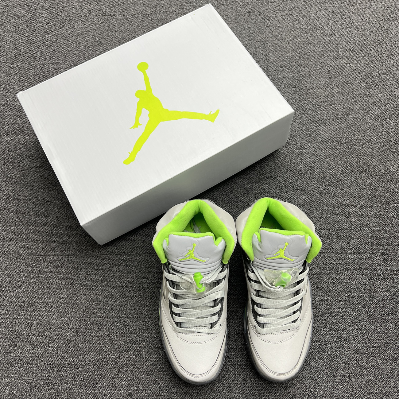 Air Jordan 5 Retro Green Bean 2022 Dm9014 003 (6) - newkick.app