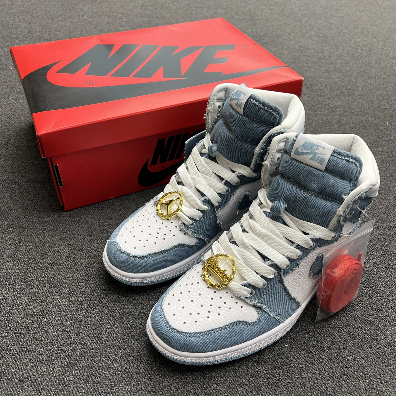 Air Jordan 1 High Og Denim W Dm9036 104 (6) - newkick.app