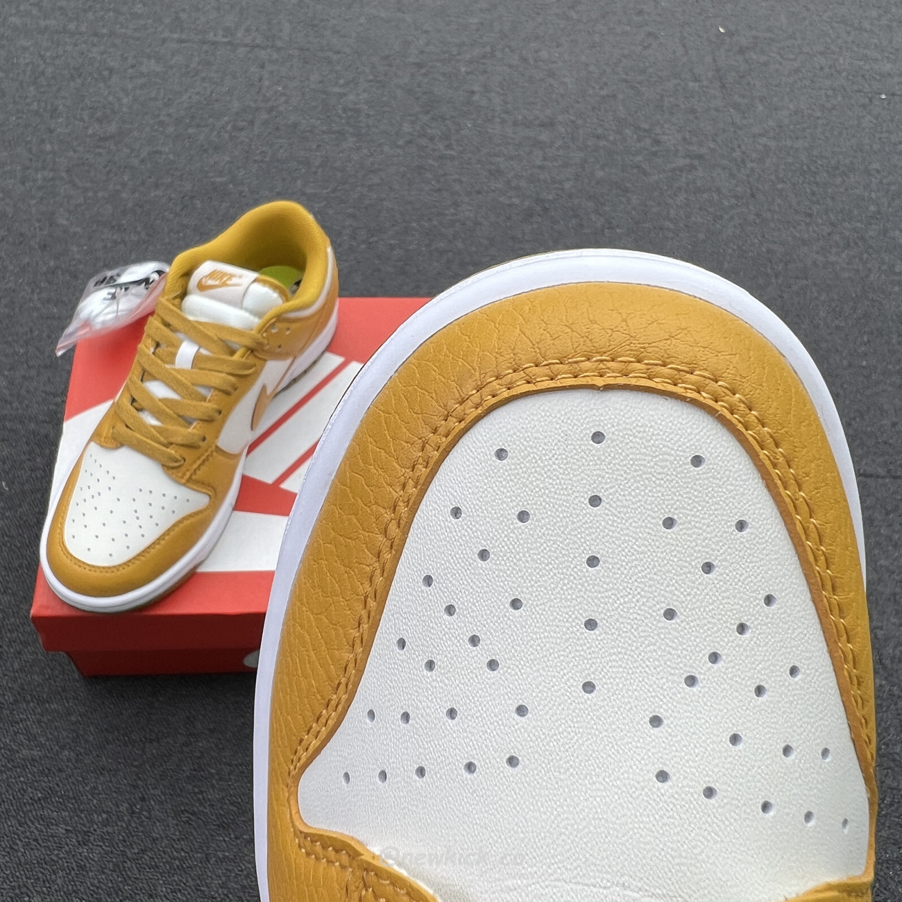 Nike Dunk Low Next Nature Phantom Gold Suede Dn1431 001 (14) - newkick.app