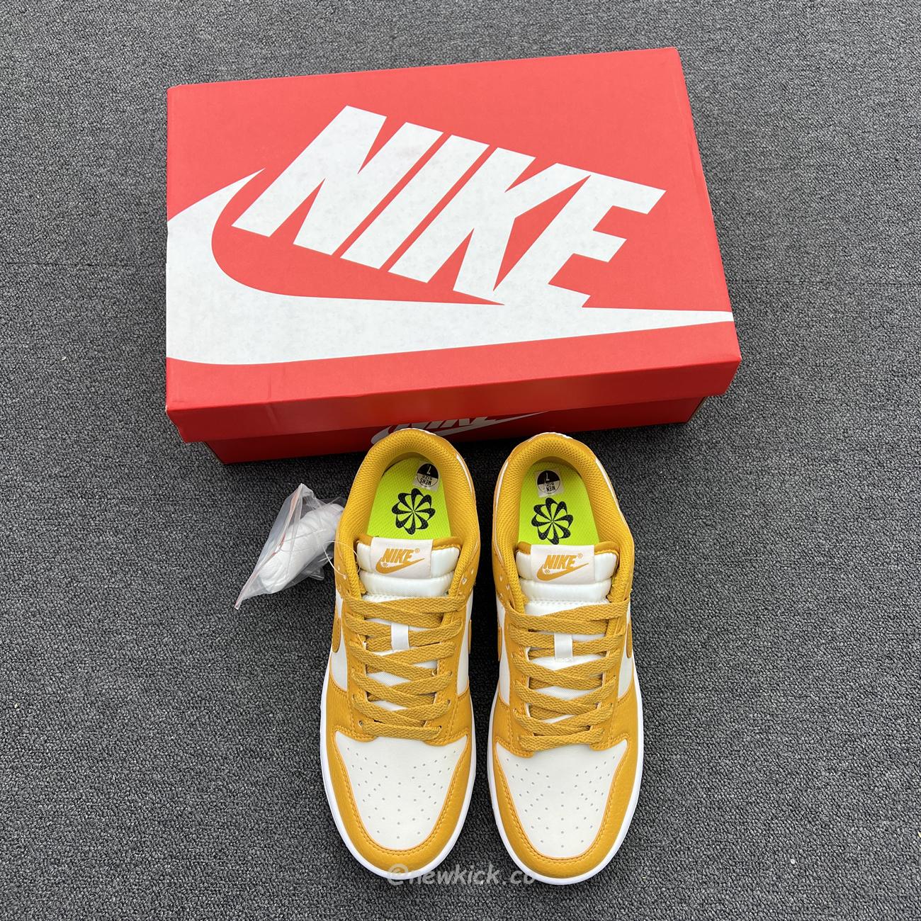 Nike Dunk Low Next Nature Phantom Gold Suede Dn1431 001 (8) - newkick.app