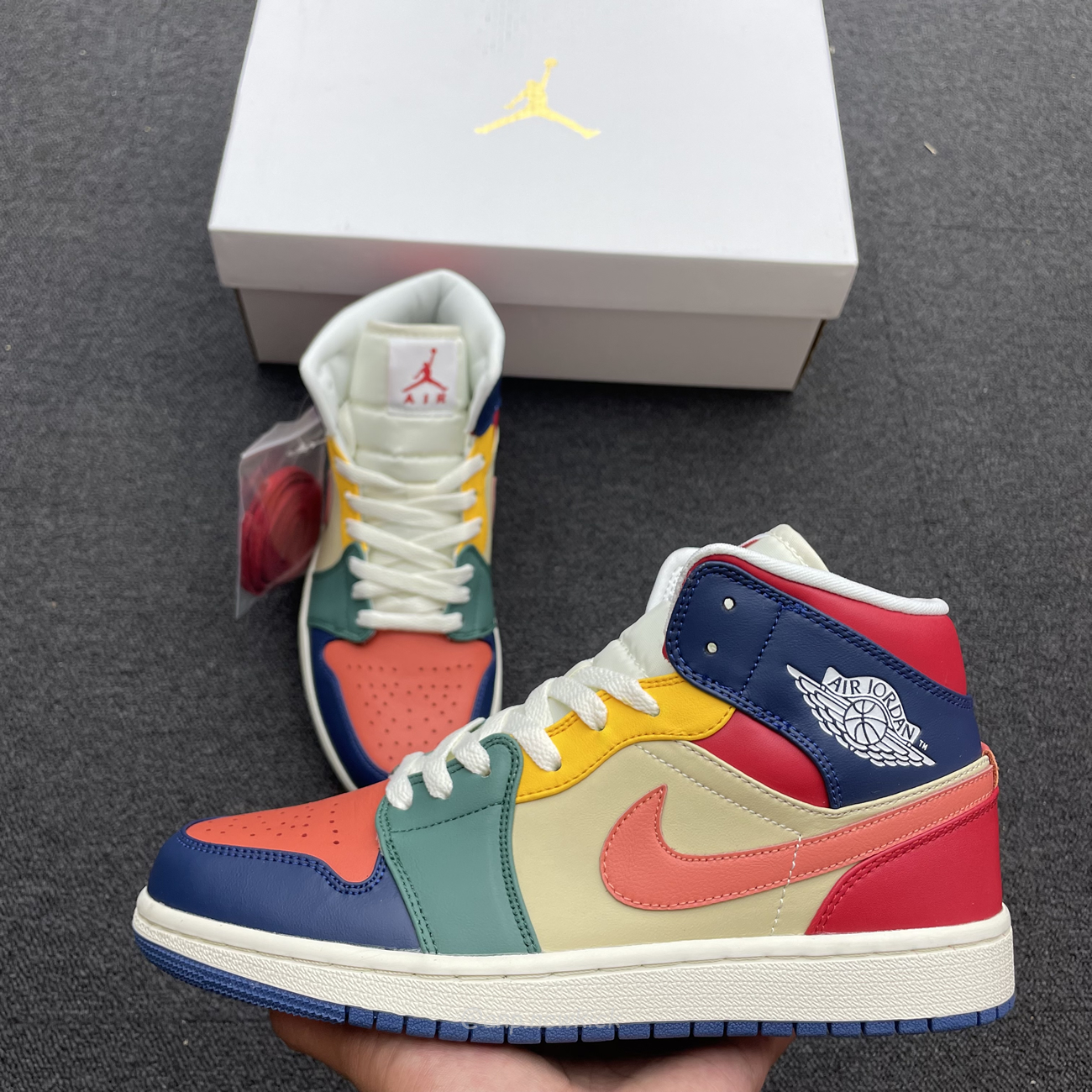 Air Jordan 1 Mid Se Multi Color Dn3738 400 (4) - newkick.app