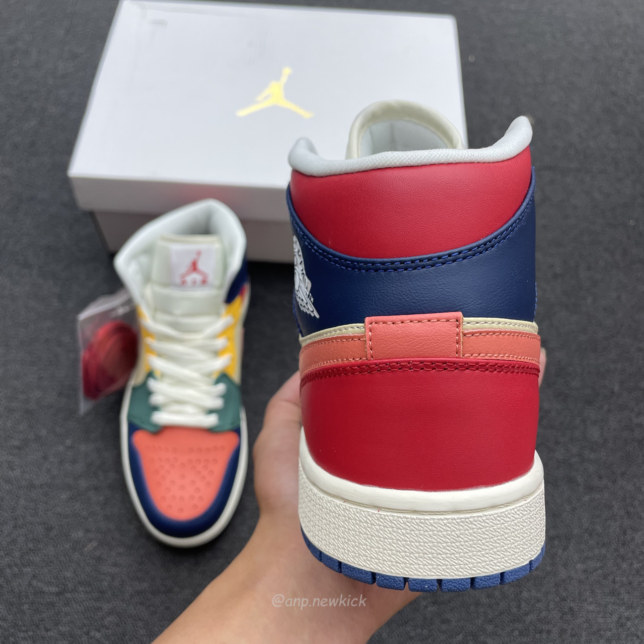 Air Jordan 1 Mid Se Multi Color Dn3738 400 (8) - newkick.app