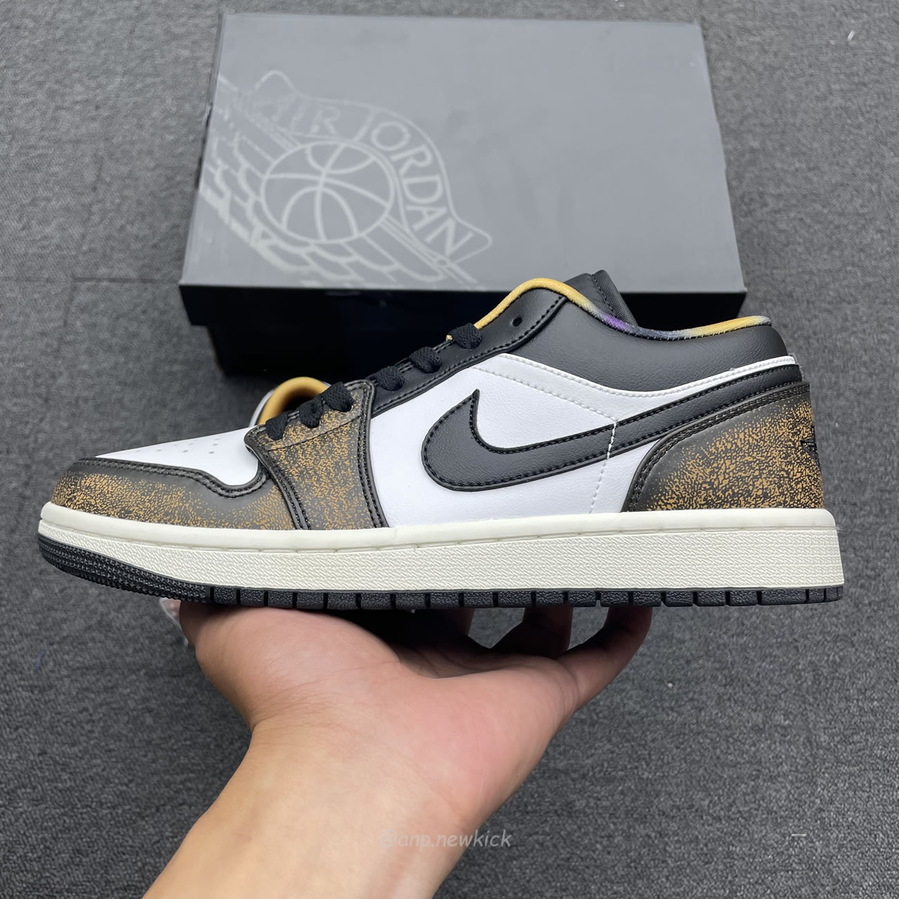 Air Jordan 1 Low Se Wear Away Yellow Dq8422 001 (11) - newkick.app