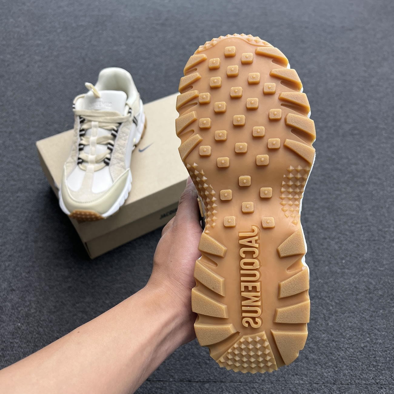 Nike Air Humara Lx Jacquemus Light Bone Gold W Dr0420 001 (13) - newkick.app