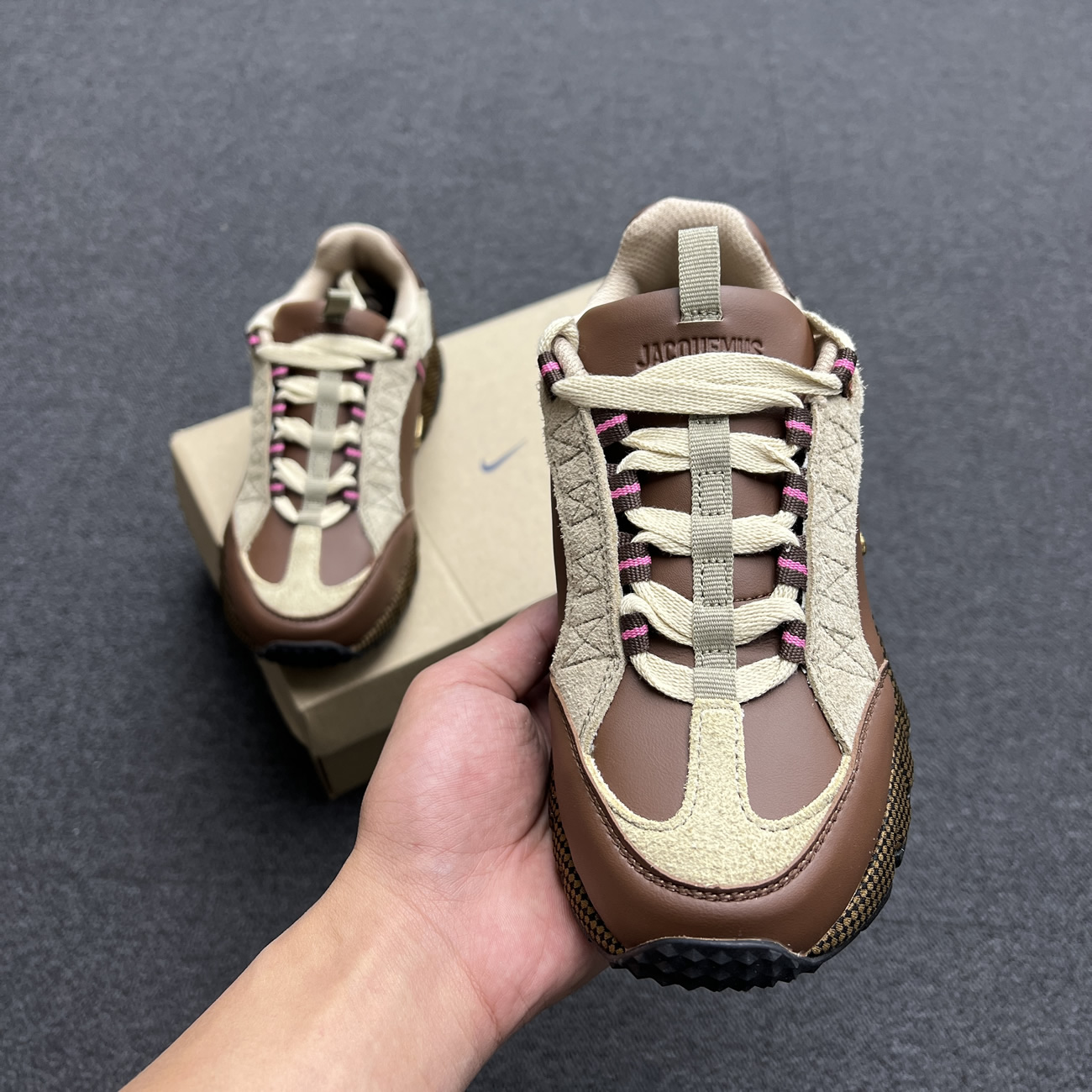 Nike Air Humara Lx Jacquemus Ale Brown Gold W Dr0420 200 (10) - newkick.app