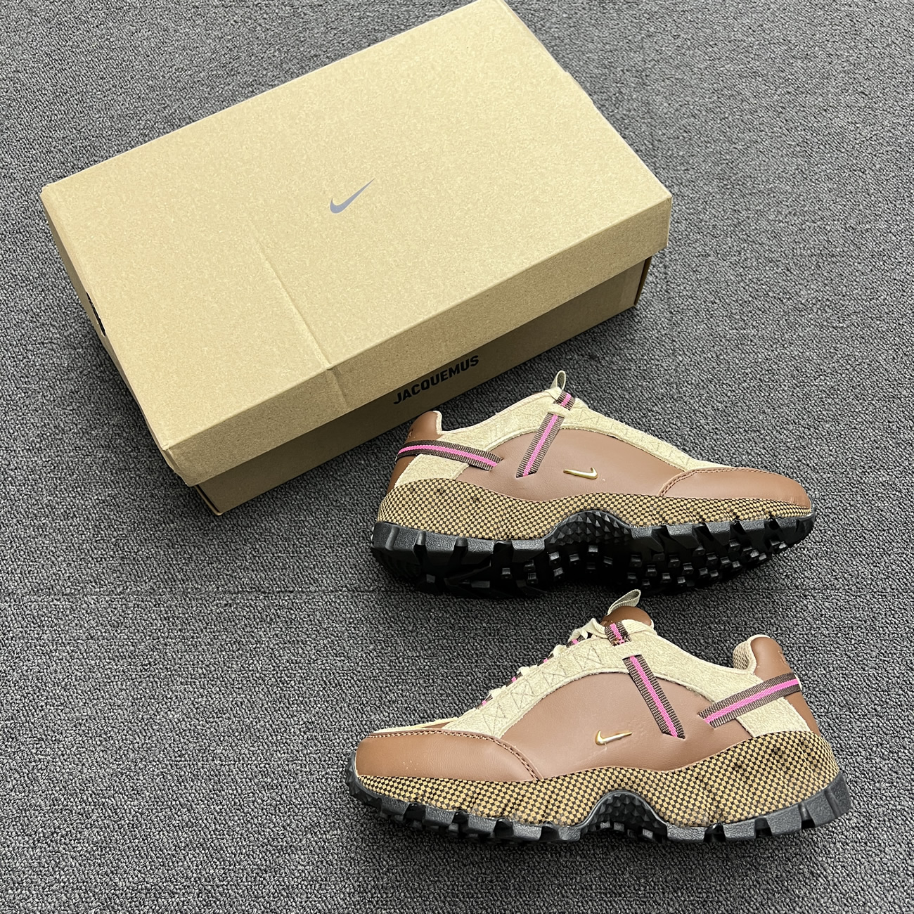 Nike Air Humara Lx Jacquemus Ale Brown Gold W Dr0420 200 (11) - newkick.app