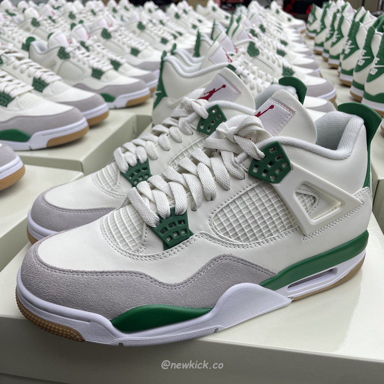 Air Jordan 4 Retro Sb Pine Green Dr5415 103 (10) - newkick.app