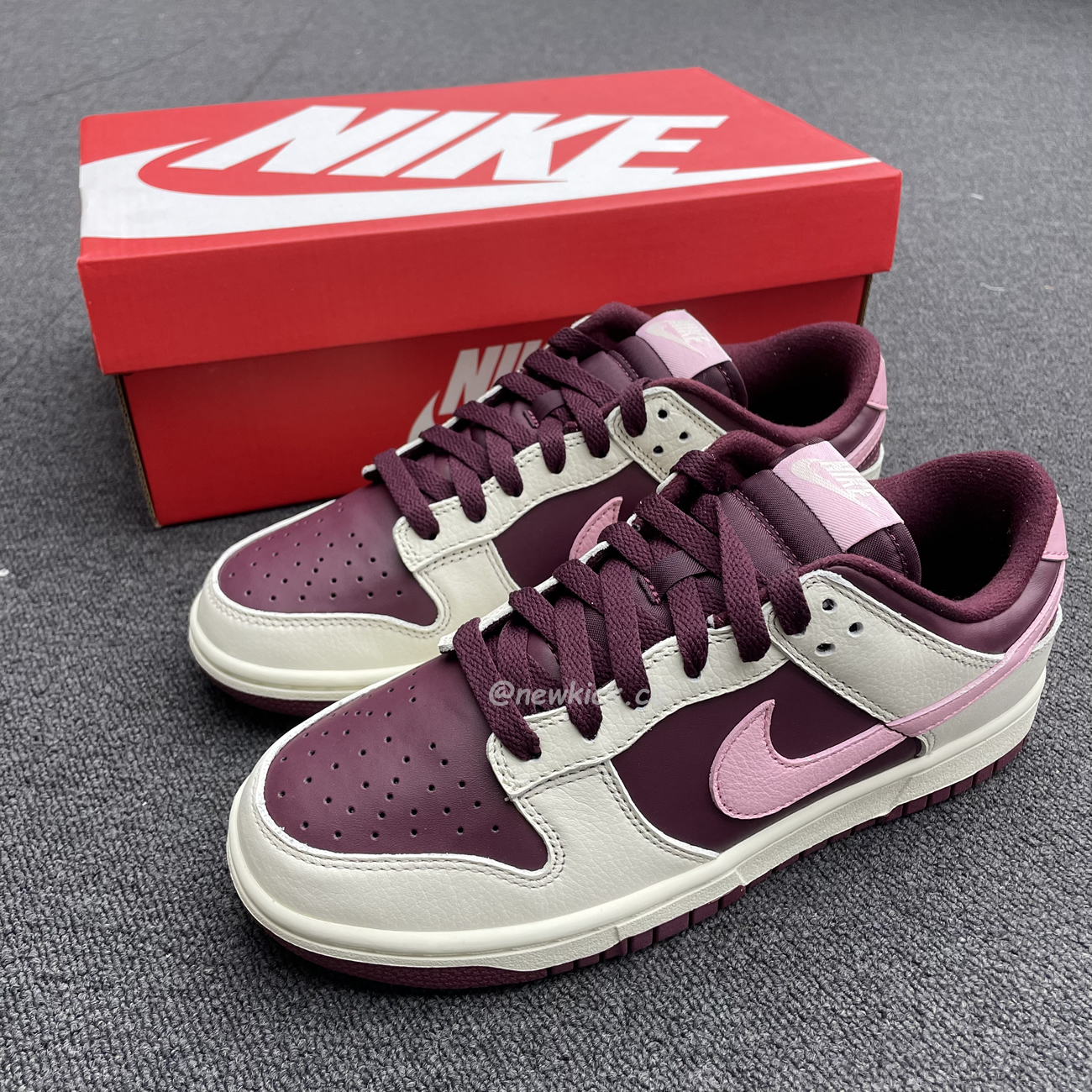 Nike Dunk Low Retro Prm Valentine Day 2023 Dr9705 100 (13) - newkick.app