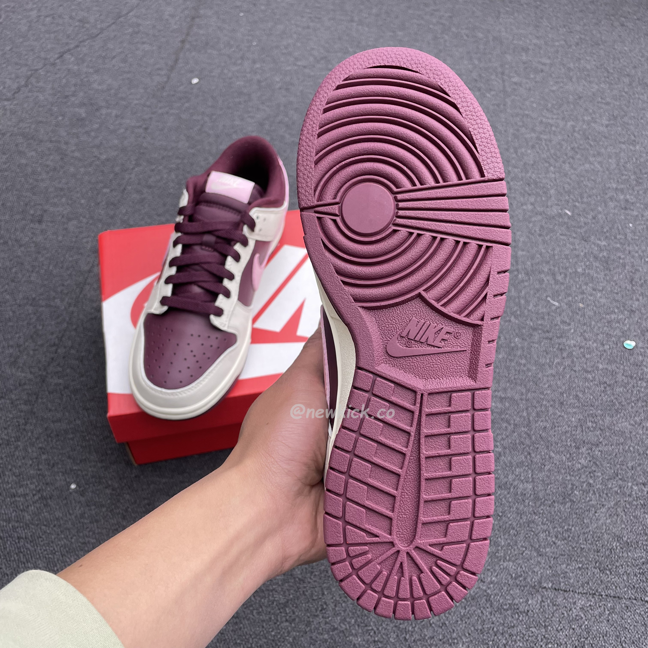 Nike Dunk Low Retro Prm Valentine Day 2023 Dr9705 100 (14) - newkick.app