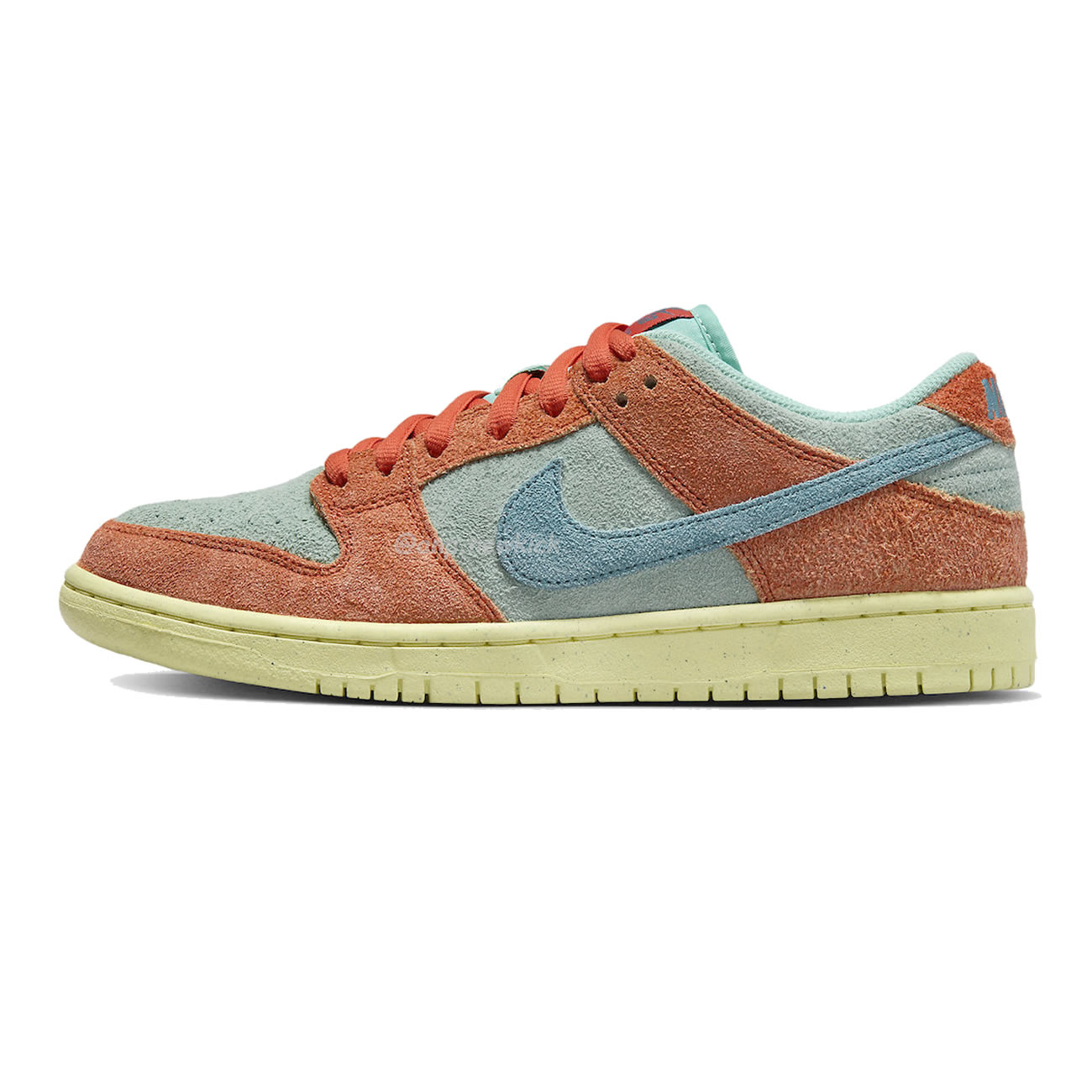 Nike Sb Dunk Low Orange Emerald Rise Dv5429 800 (1) - newkick.app