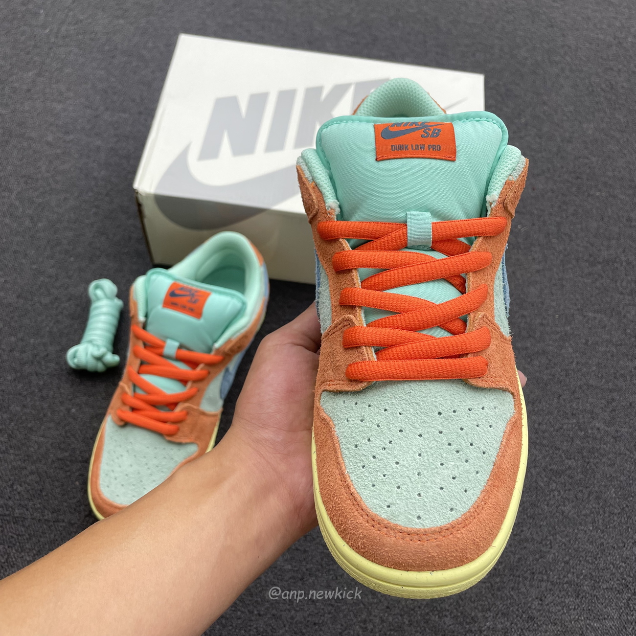 Nike Sb Dunk Low Orange Emerald Rise Dv5429 800 (10) - newkick.app