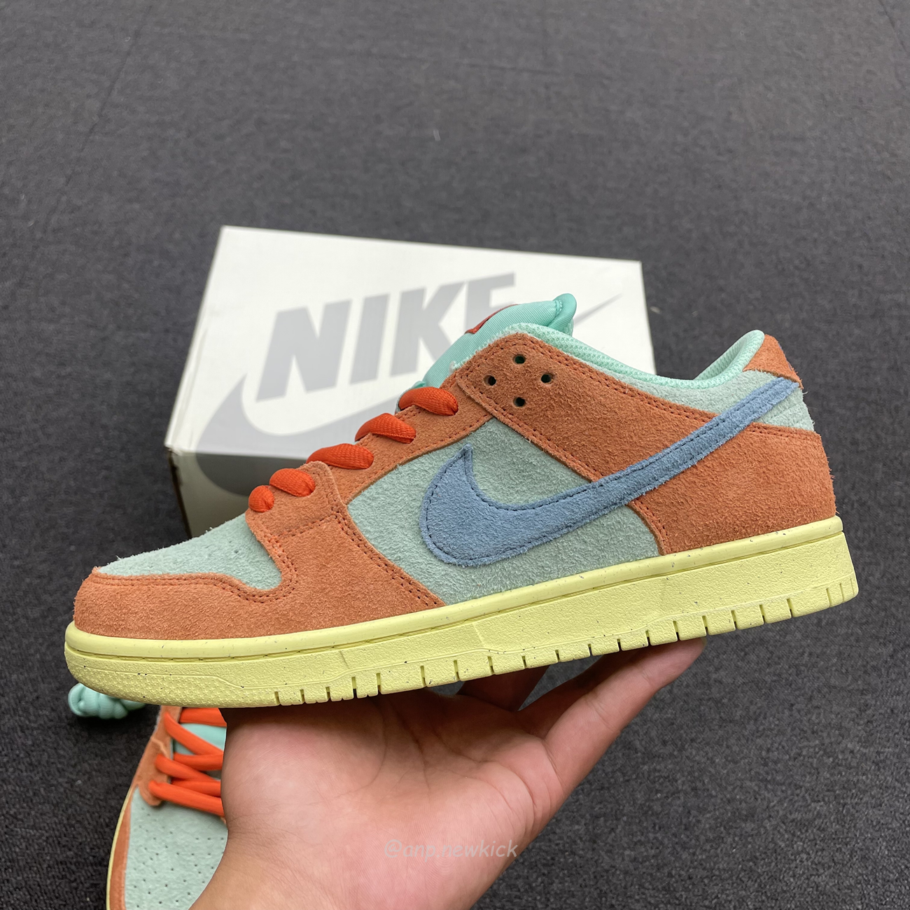 Nike Sb Dunk Low Orange Emerald Rise Dv5429 800 (11) - newkick.app