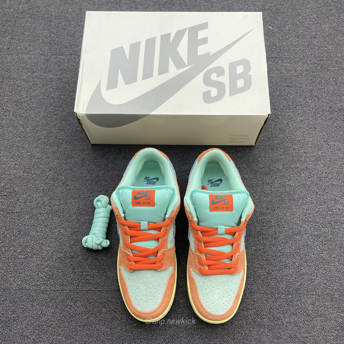 Nike Sb Dunk Low Orange Emerald Rise Dv5429 800 (12) - newkick.app