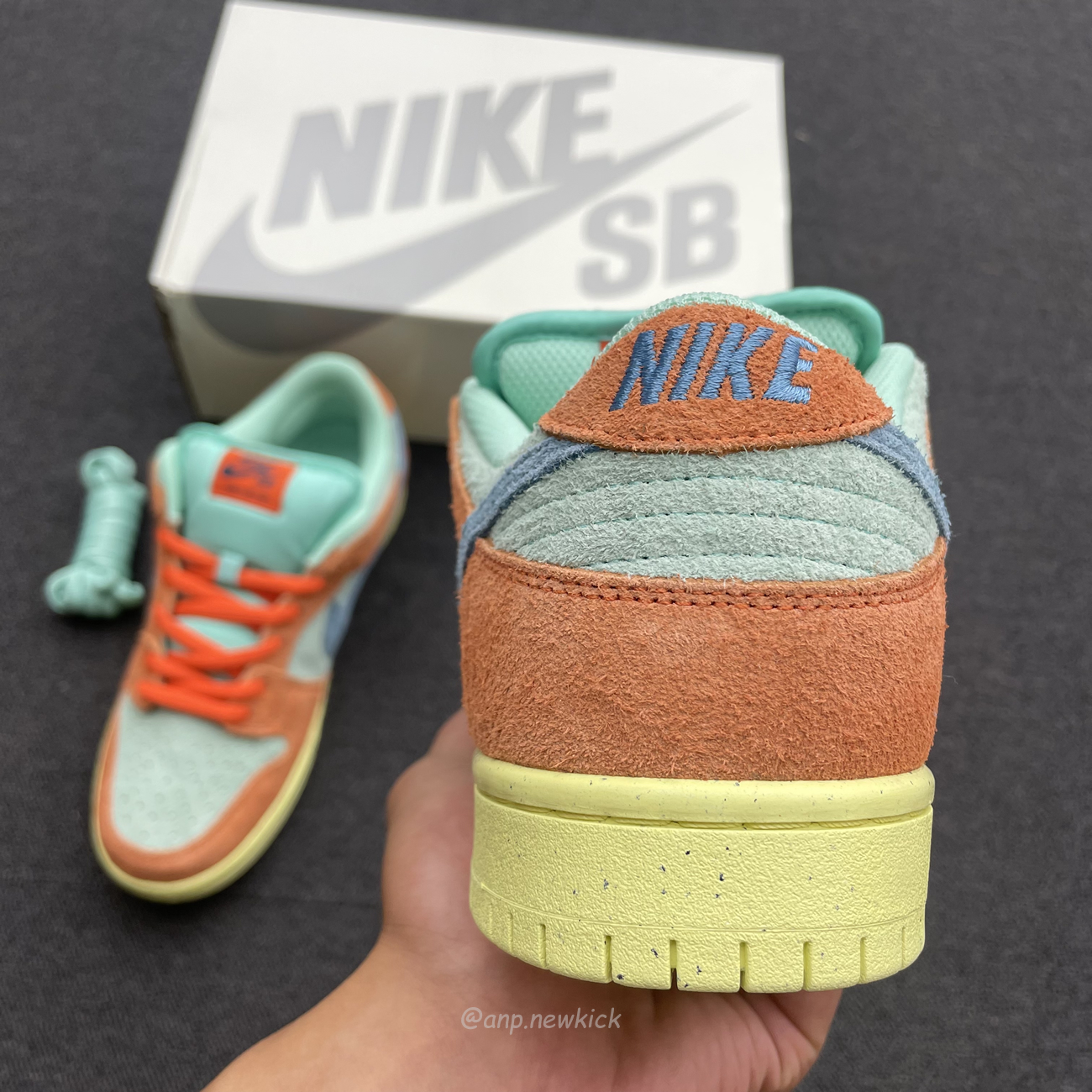 Nike Sb Dunk Low Orange Emerald Rise Dv5429 800 (8) - newkick.app