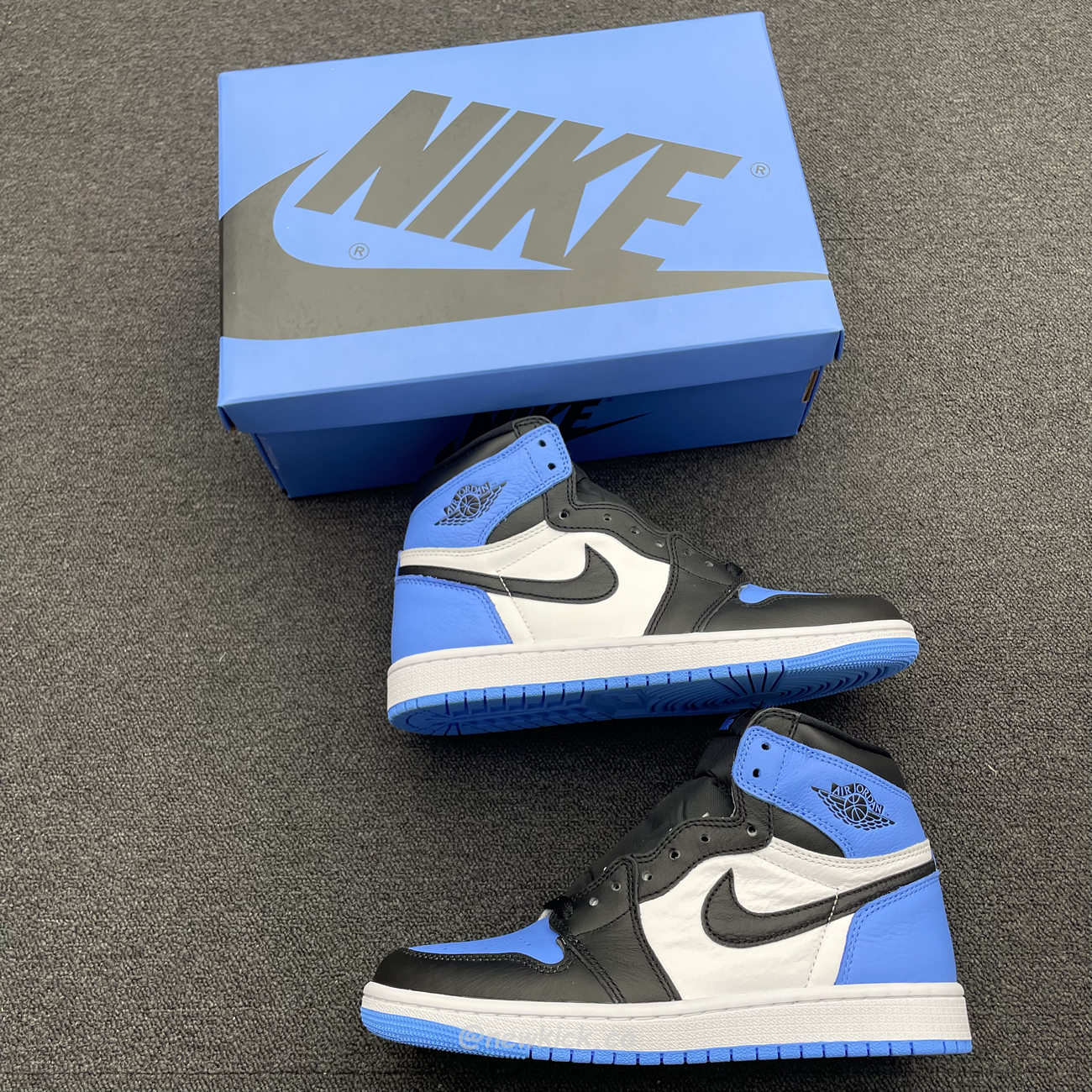 Air Jordan 1 Retro High Og University Blue Dz5485 400 (5) - newkick.app