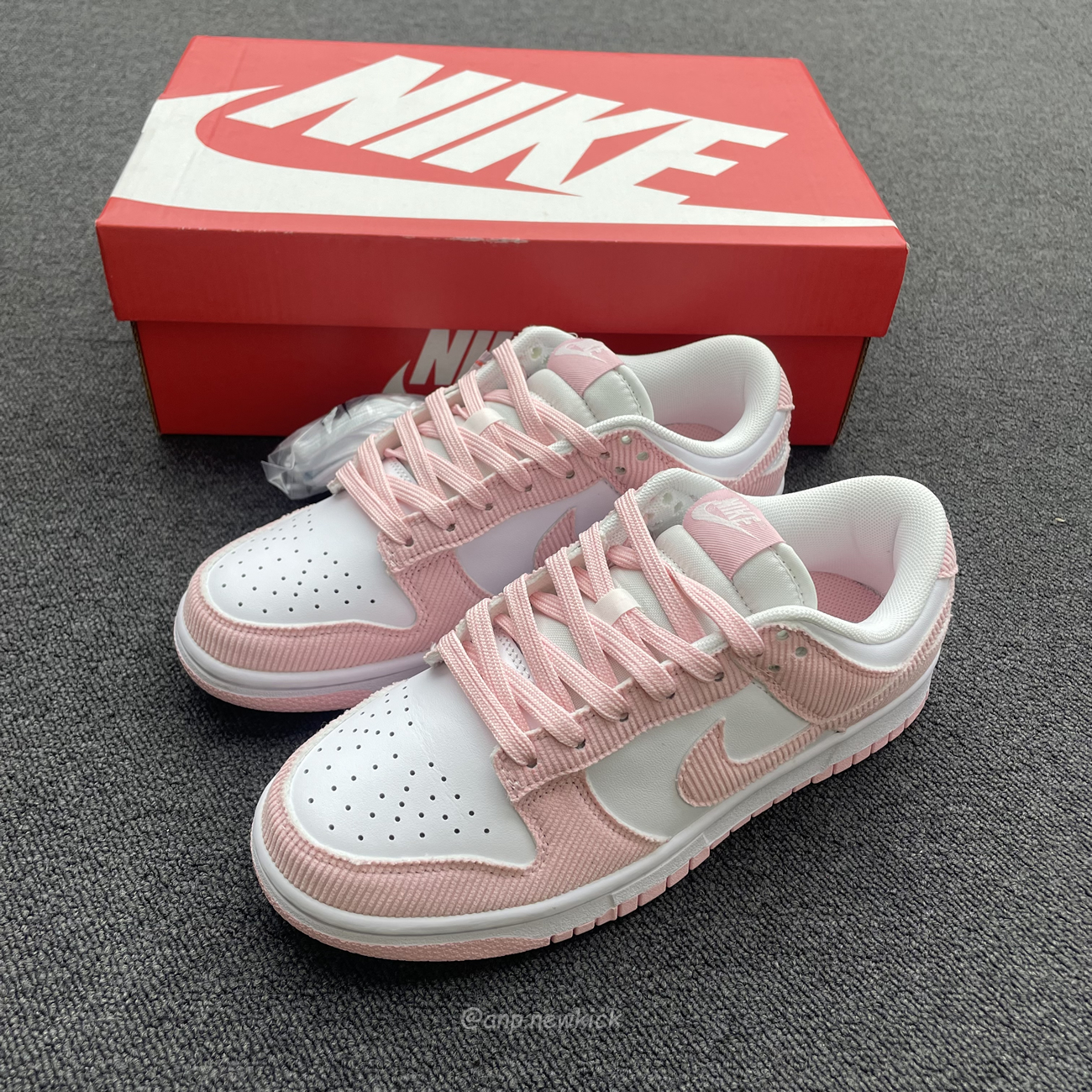 Nike Dunk Low Pink Corduroy Fn7167 100 (3) - newkick.app