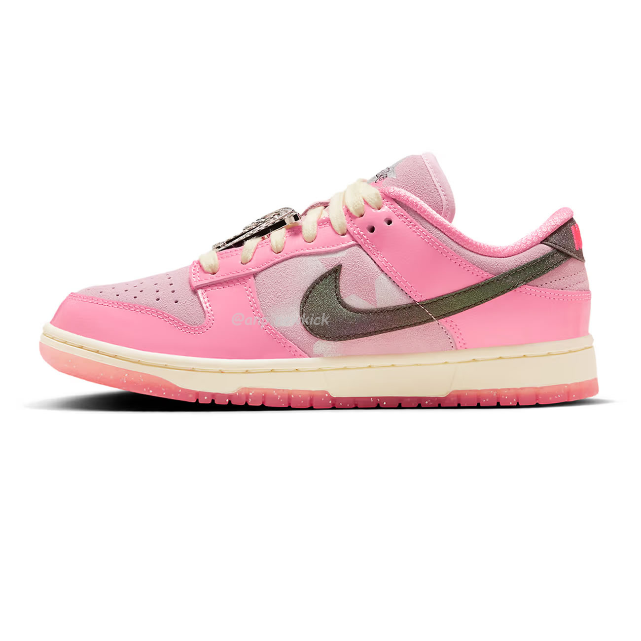 Nike Dunk Low Lx Barbie Fn8927 621 (1) - newkick.app