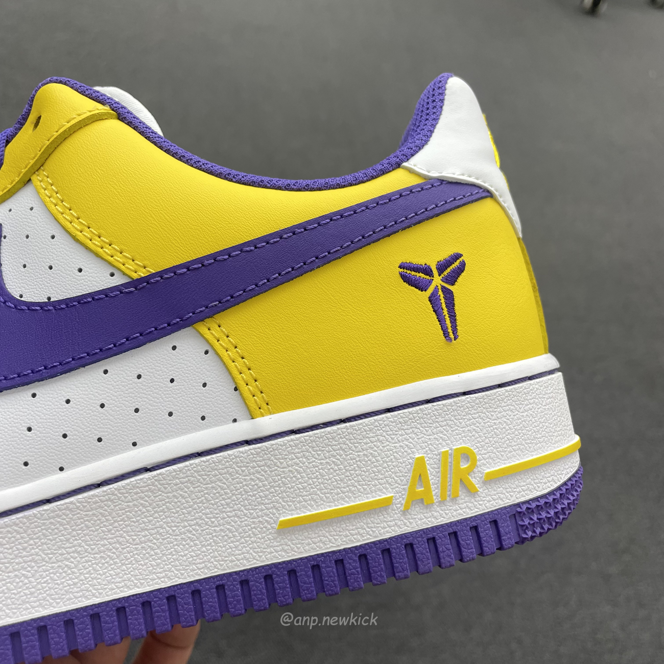 Kobe Bryant X Nike Air Force 1 Low Purple Gold Color (7) - newkick.app