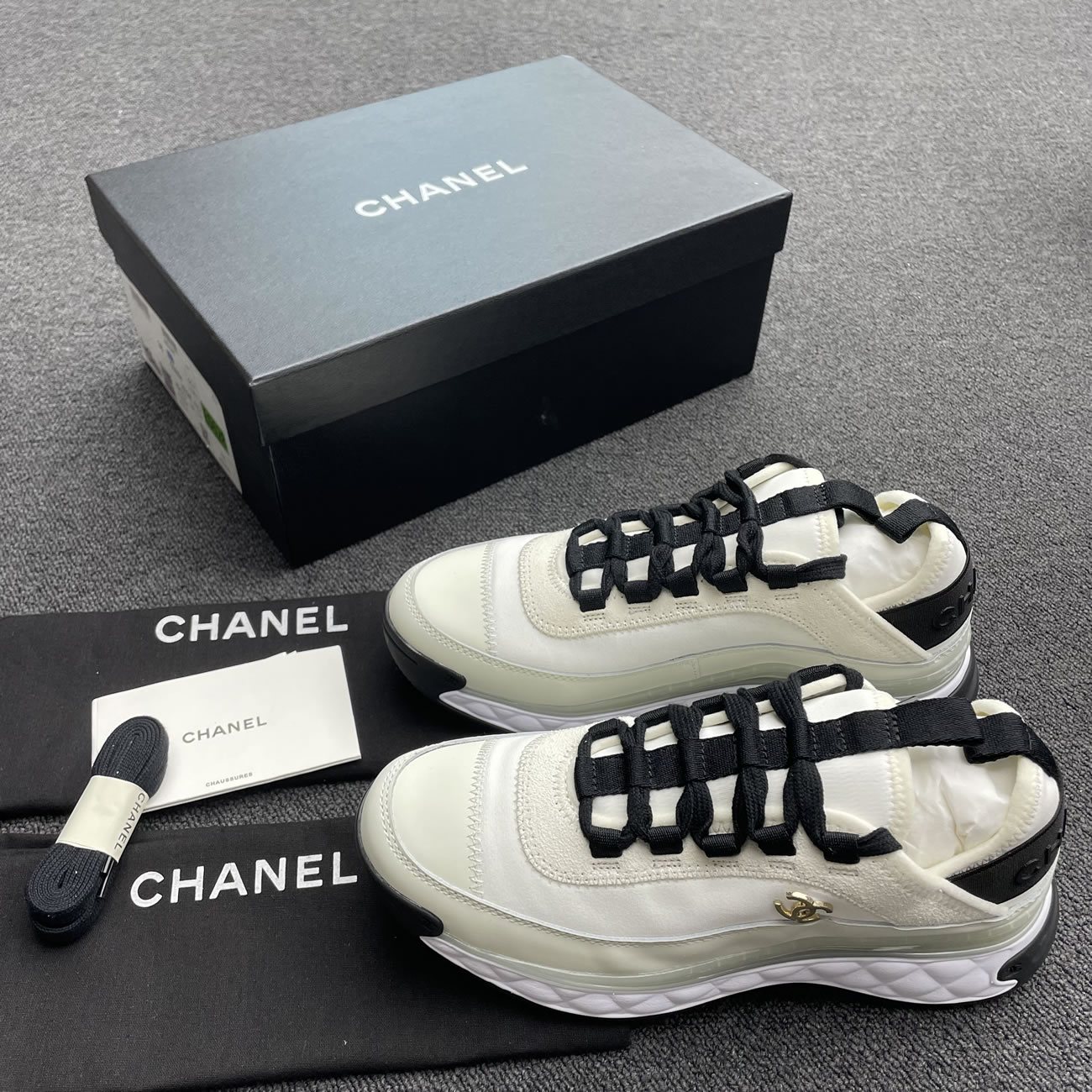 Chanel Casual Style Plain Logo Low Top Sneakers (12) - newkick.app