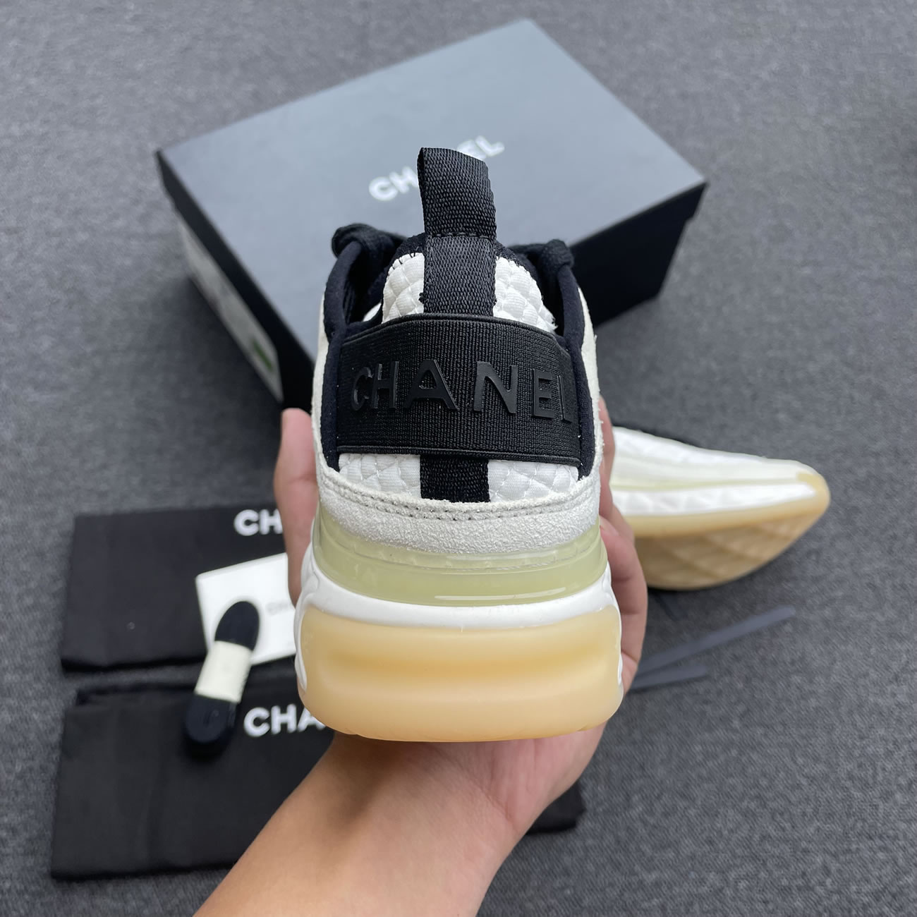 Chanel Casual Style Plain Logo Low Top Sneakers (8) - newkick.app