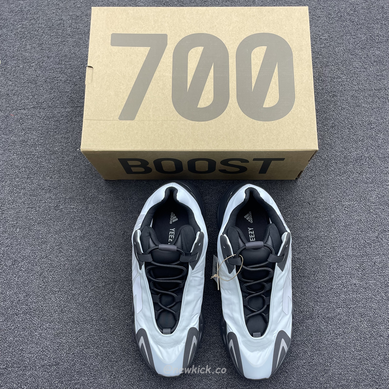 Adidas Yeezy Boost 700 Mnvn Blue Tint Gz0711 (13) - newkick.app