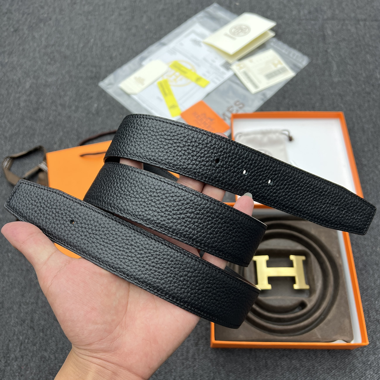 Hermes Full Grain Reversible Belt Leather Black (10) - newkick.app