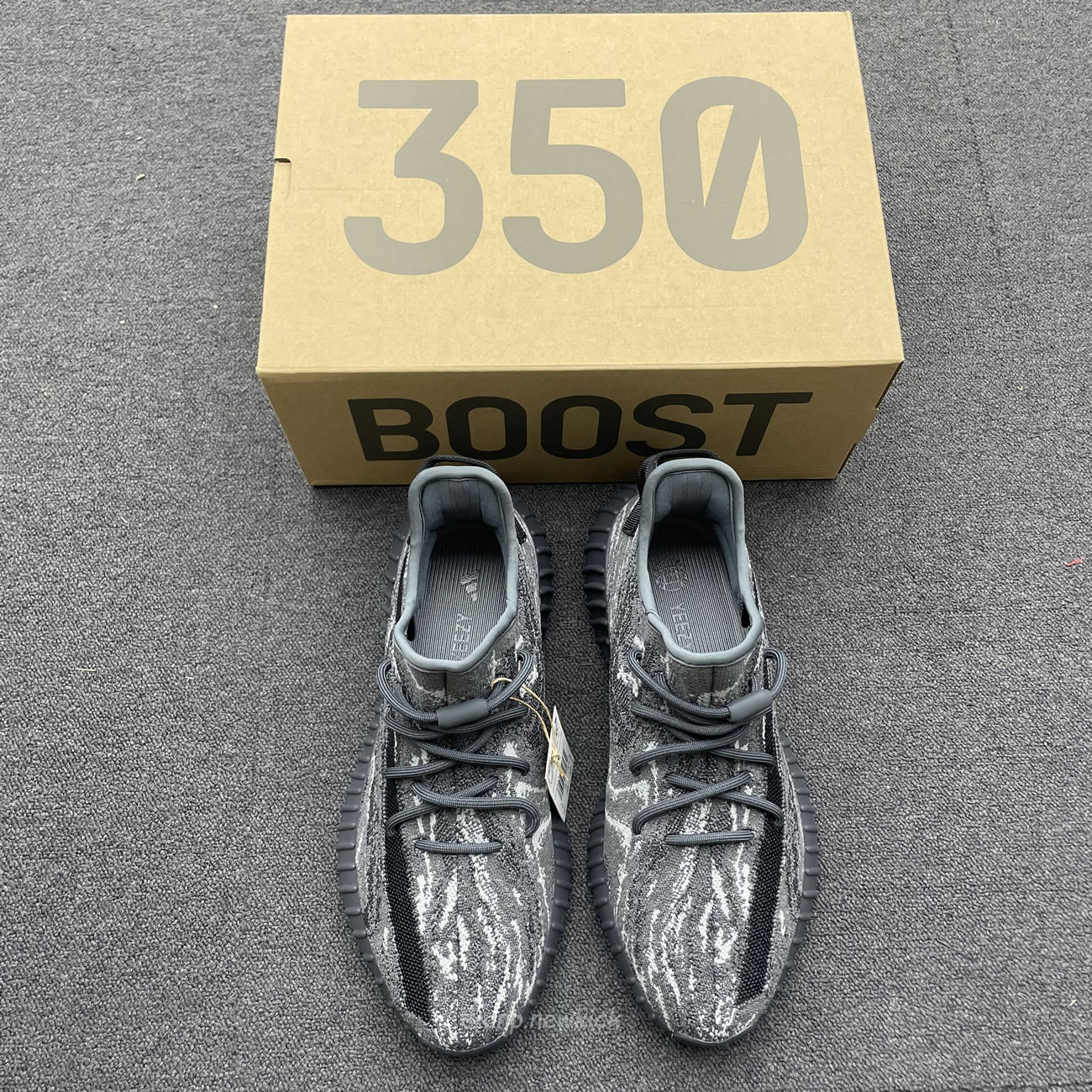 Adidas Yeezy Boost 350 V2 Mx Dark Salt Id4811 (4) - newkick.app