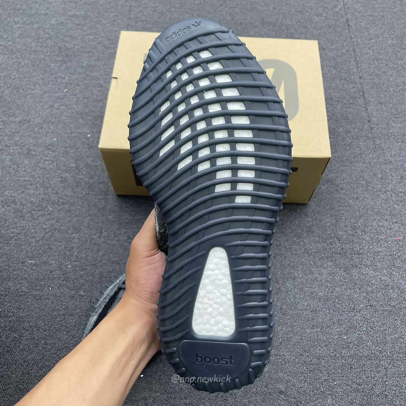 Adidas Yeezy Boost 350 V2 Mx Dark Salt Id4811 (7) - newkick.app