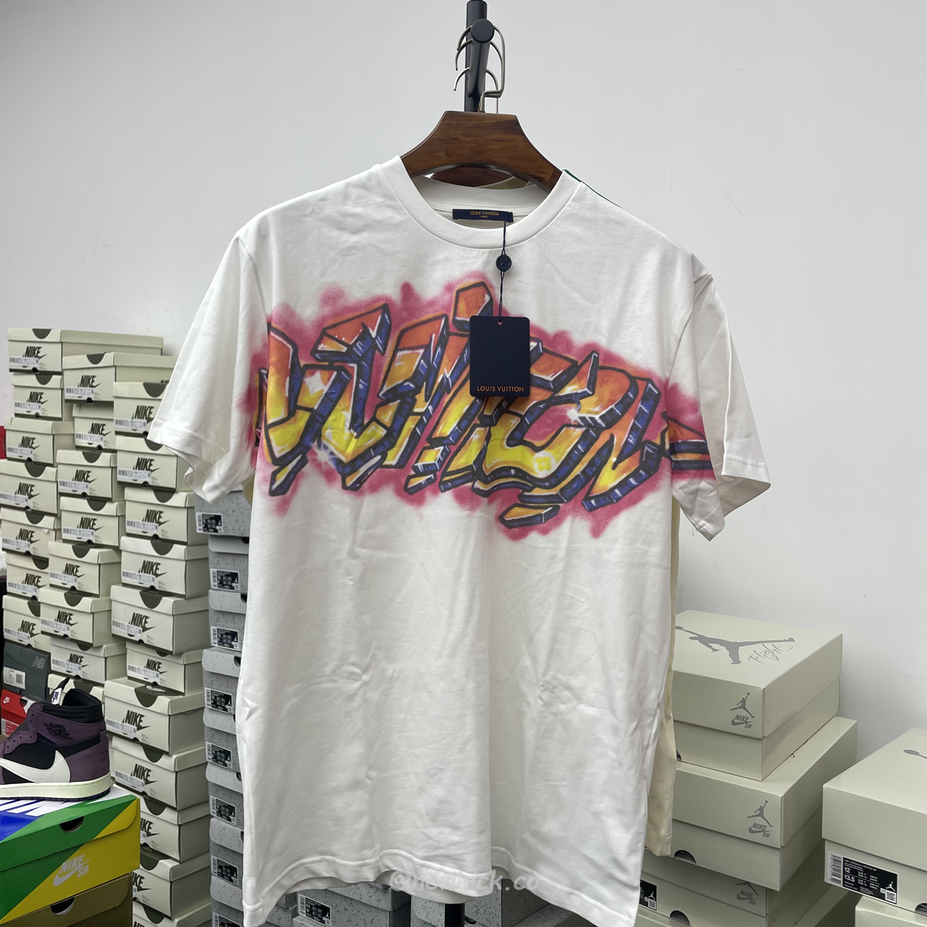 Louis Vuitton Graffiti T Shirt Milky White (10) - newkick.app