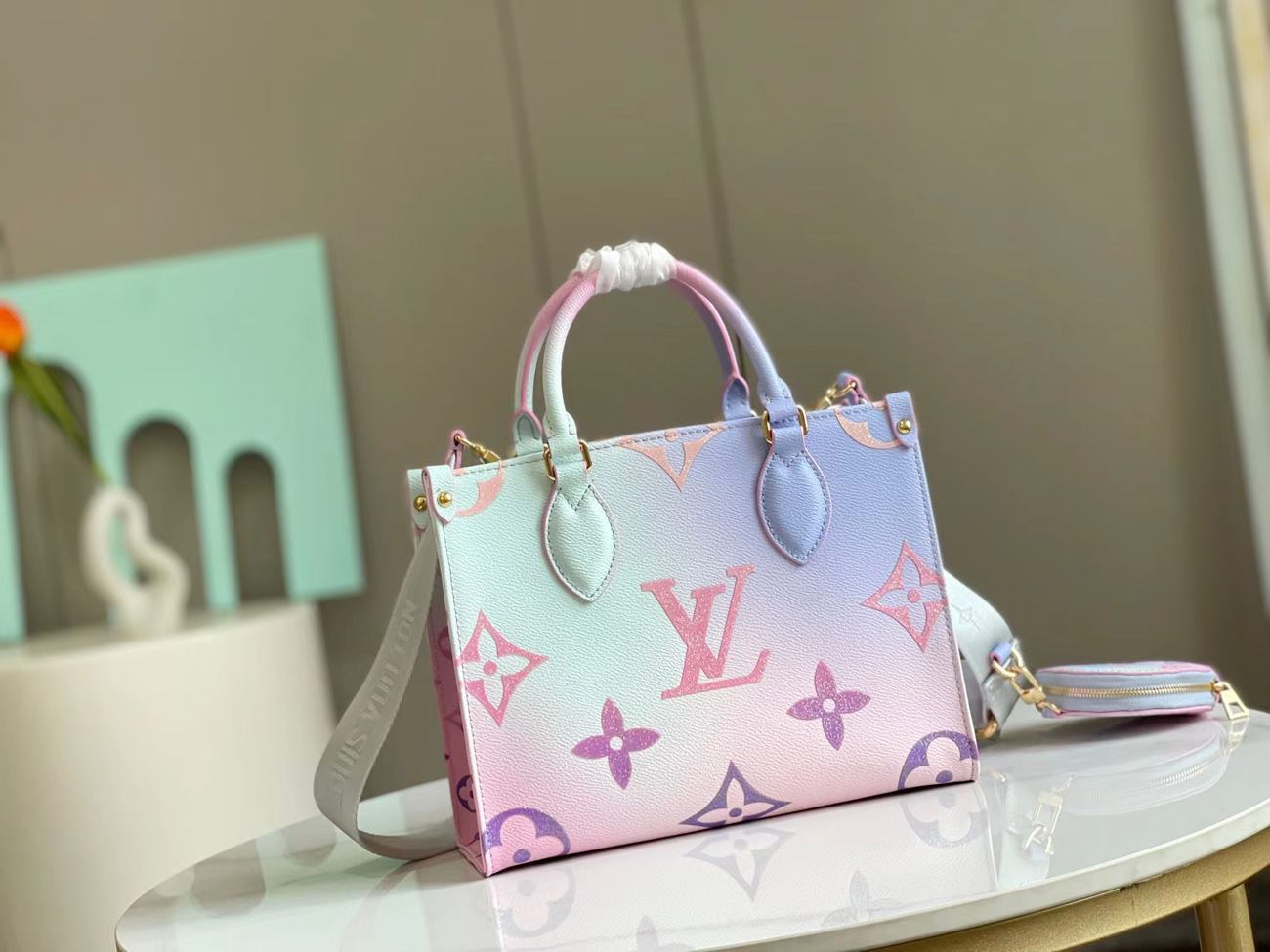 Louis Vuitton Onthego Small Handbag M59856 (5) - newkick.app